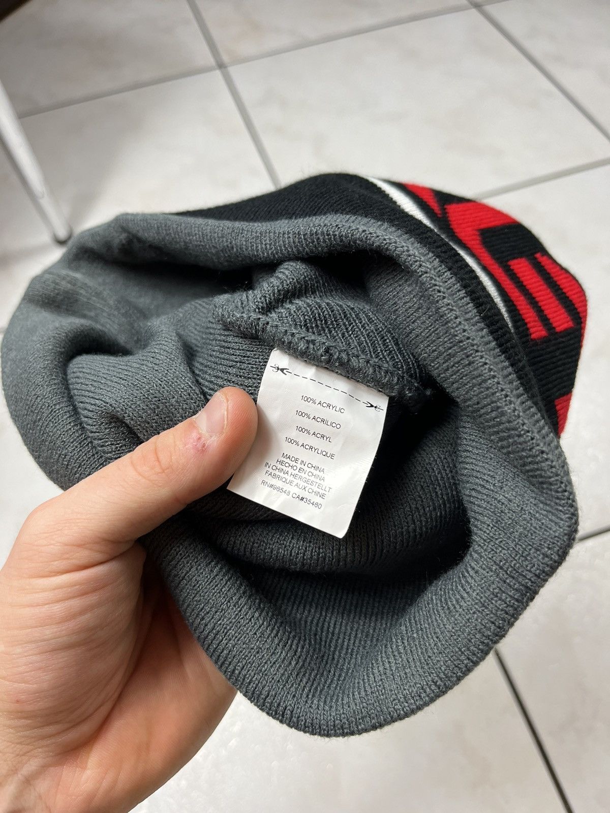 Oakley × Vintage Vintage Oakley archive y2k winter beanie hat pompom big logo Size ONE SIZE - 11 Thumbnail