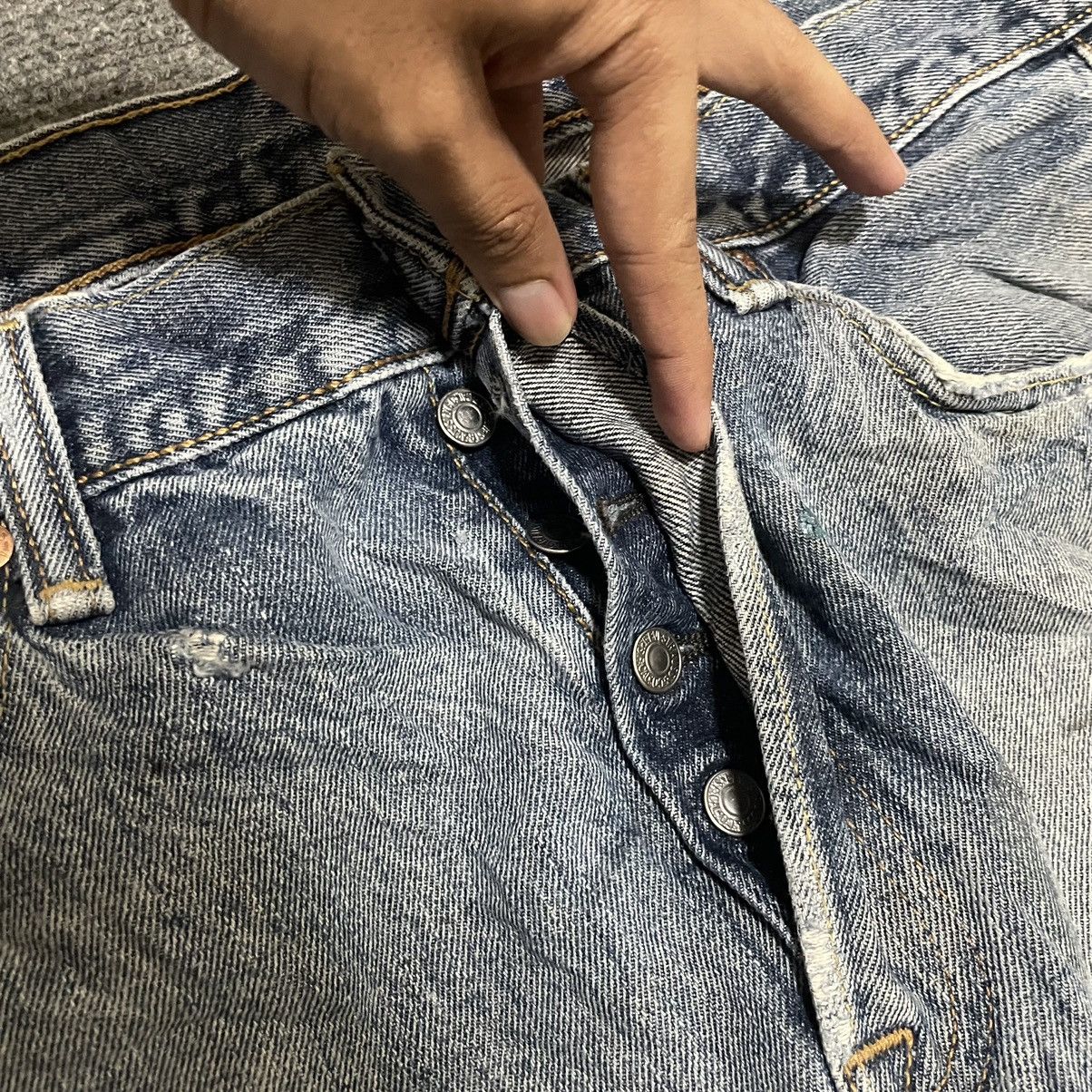 Levi's Vintage Levis 501 Distressed Jeans Size US 34 / EU 50 - 12 Thumbnail