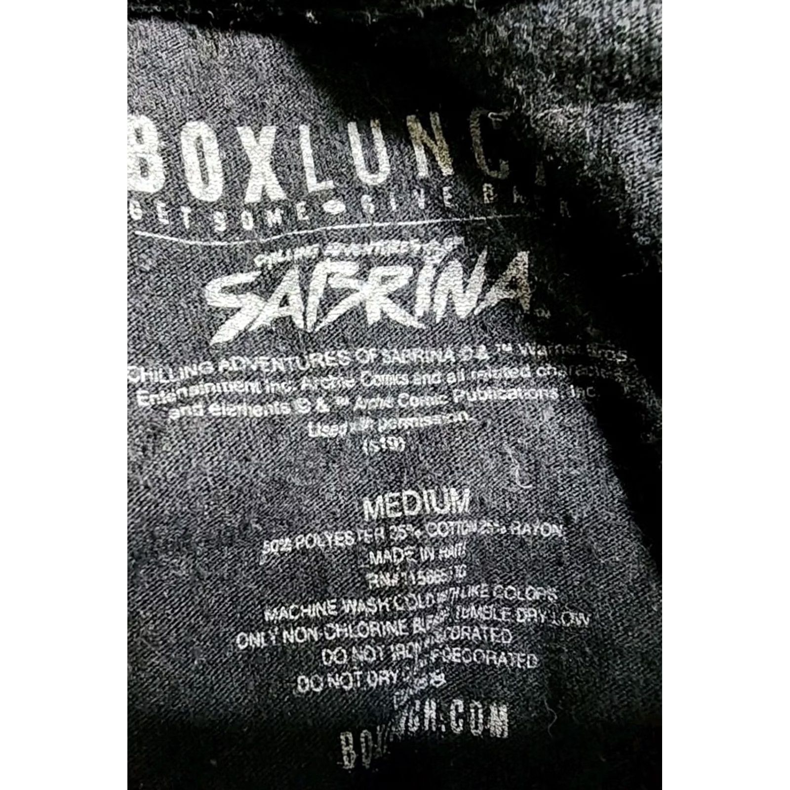 Vintage Womens M Chilling Adventures of Sabrina Spellman Mortuary T Shirt Distressed Shirt Adult M Black Casual Cotton Blend Knit Boxlunch Womens 90s? Size M / US 6-8 / IT 42-44 - 5 Thumbnail