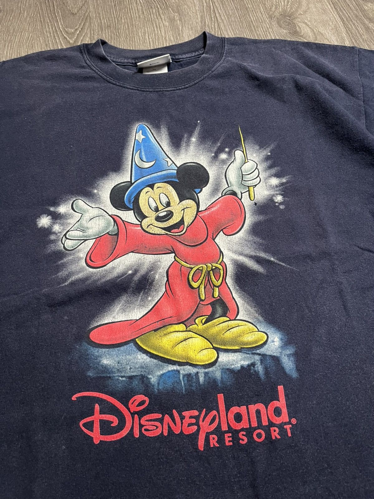 Vintage Vintage Disneyland Resort Sorcerer Mickey Mouse Graphic Tee Size US XL / EU 56 / 4 - 3 Thumbnail