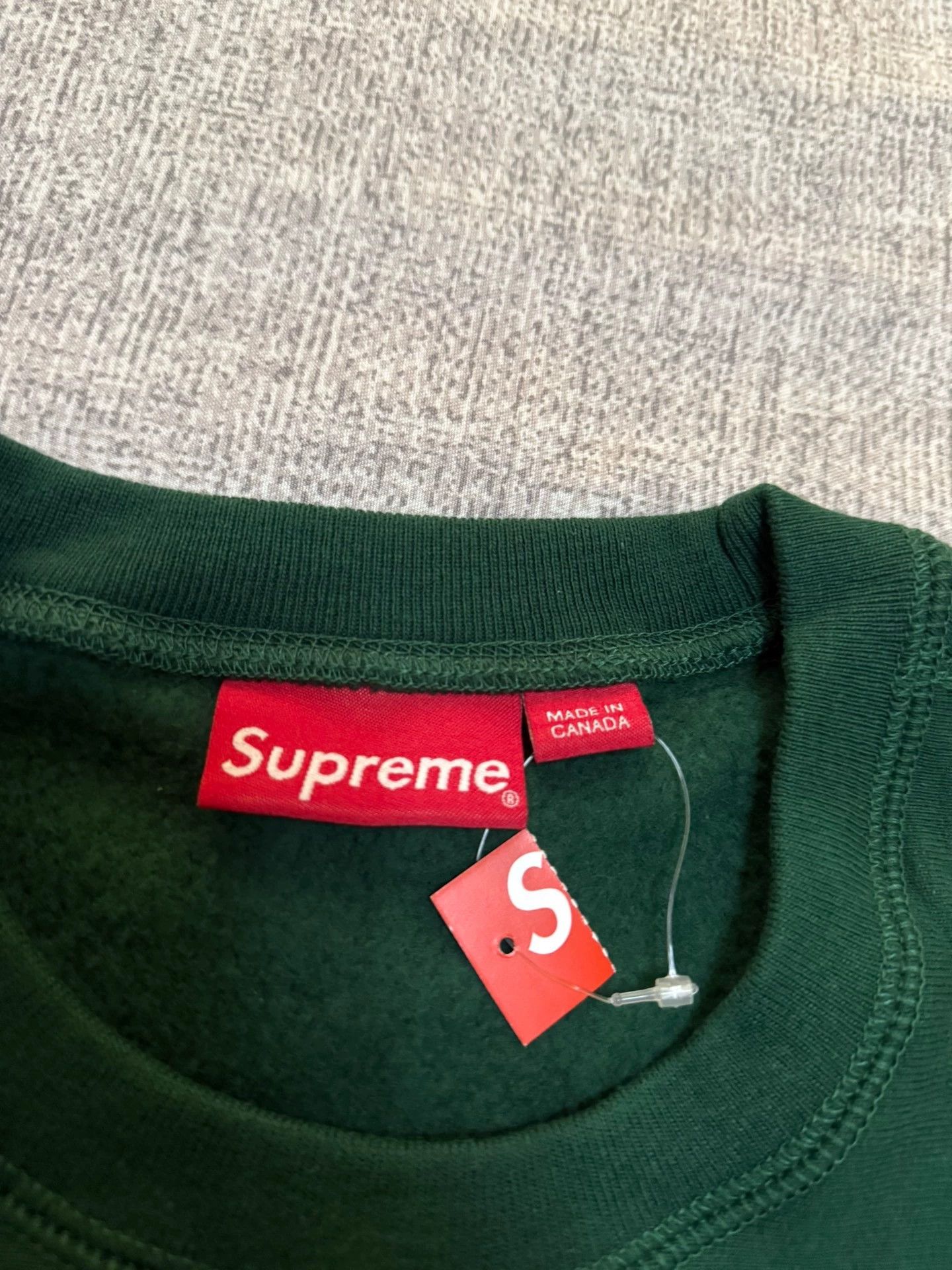 Supreme Supreme FW18 Grass Green Box Logo Crewneck S Size US S / EU 44-46 / 1 - 3 Thumbnail