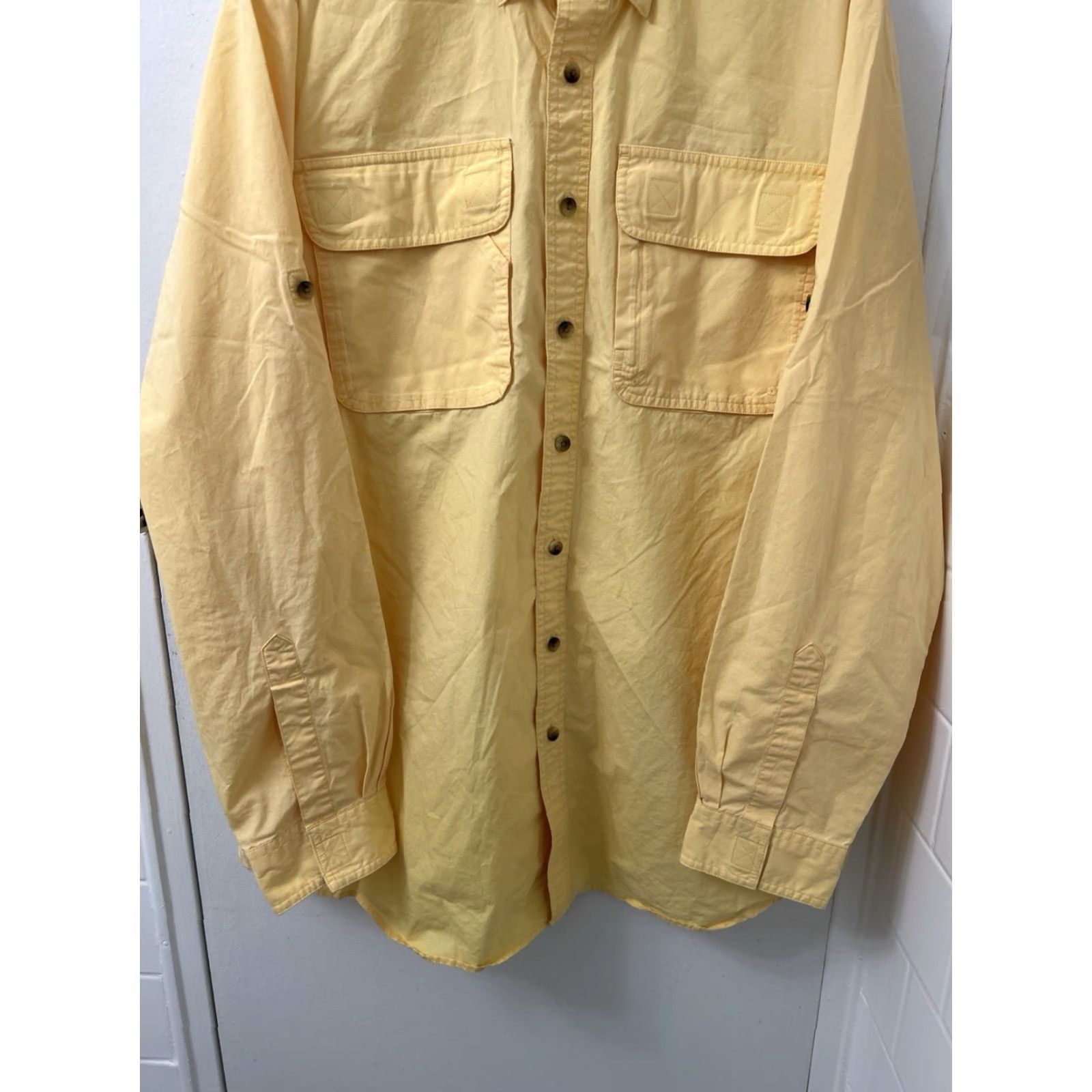 Vintage LL Bean Shirt Mens Large Yellow Button-Down Long Sleeve Pockets Breathable Fishing 261593 Size US L / EU 52-54 / 3 - 3 Thumbnail