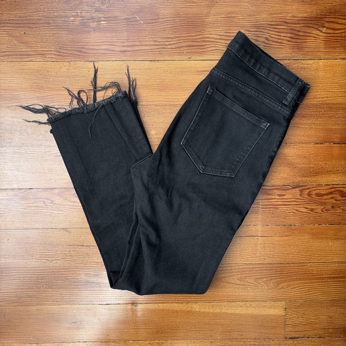 Everlane Everlane Kick Crop raw hem high rise black jeans SIZE 27 Size 27" / US 4 / IT 40 - 2 Thumbnail