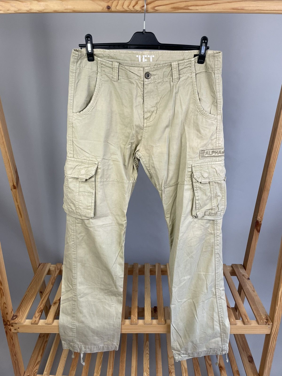 Alpha Industries Vintage alpha industries cargo pants size 34 Size US 34 / EU 50 - 1 Thumbnail