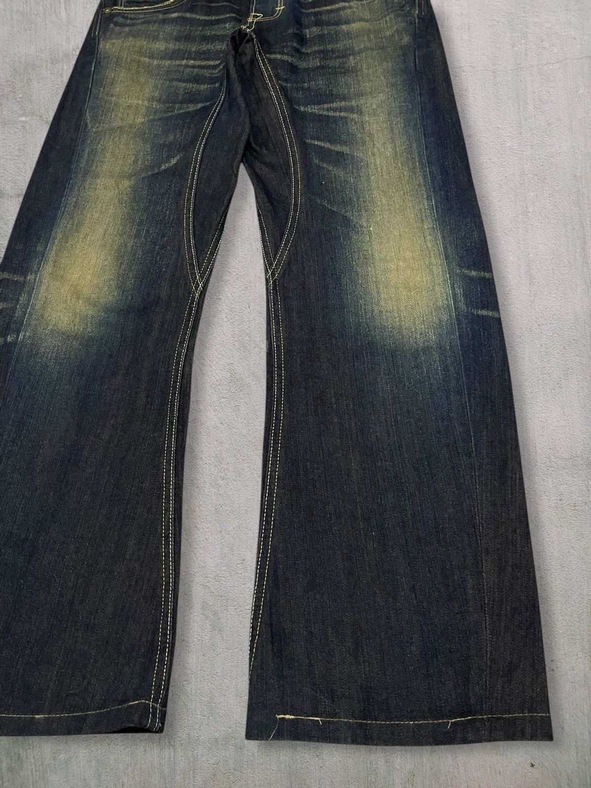 Cowboy Equipment Vintage Lee Cowboy Whisk Mud Wash Wide-Leg Buckle-Back Jeans Size US 30 / EU 46 - 4 Thumbnail