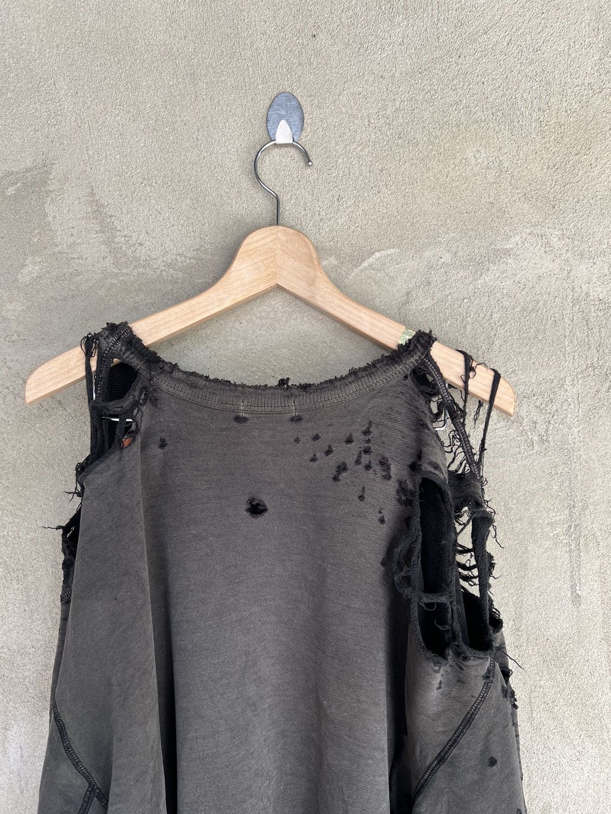 Japanese Brand Japanese Brand Crazy Thrashed Sunfaded Skates Sweatshirt Size US XL / EU 56 / 4 - 11 Thumbnail