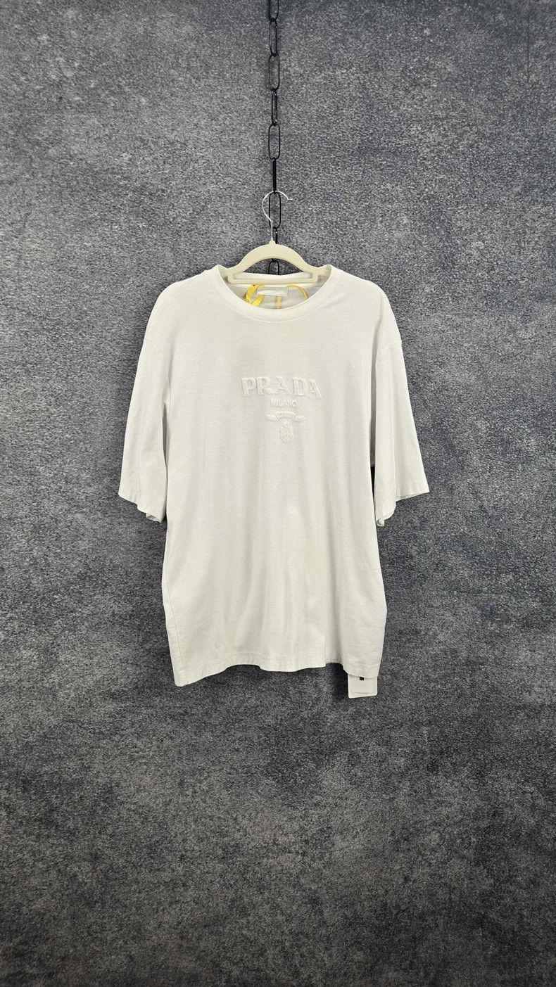 Prada White Prada Crew Neck T-Shirt Size US L / EU 52-54 / 3 - 1 Thumbnail