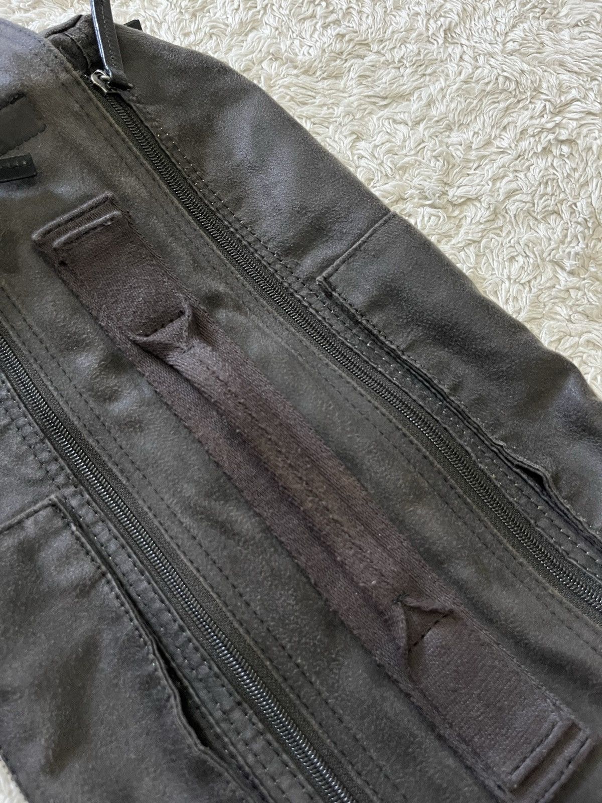 If Six Was Nine art berg "avant garde" mutltipocket utility crossbody bag Size ONE SIZE - 15 Thumbnail