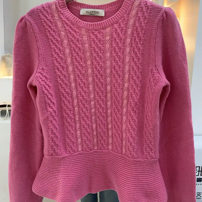Valentino Valentino Knit Wool Blend Pullover for Women 0089 Size M / US 6-8 / IT 42-44 - 1 Thumbnail
