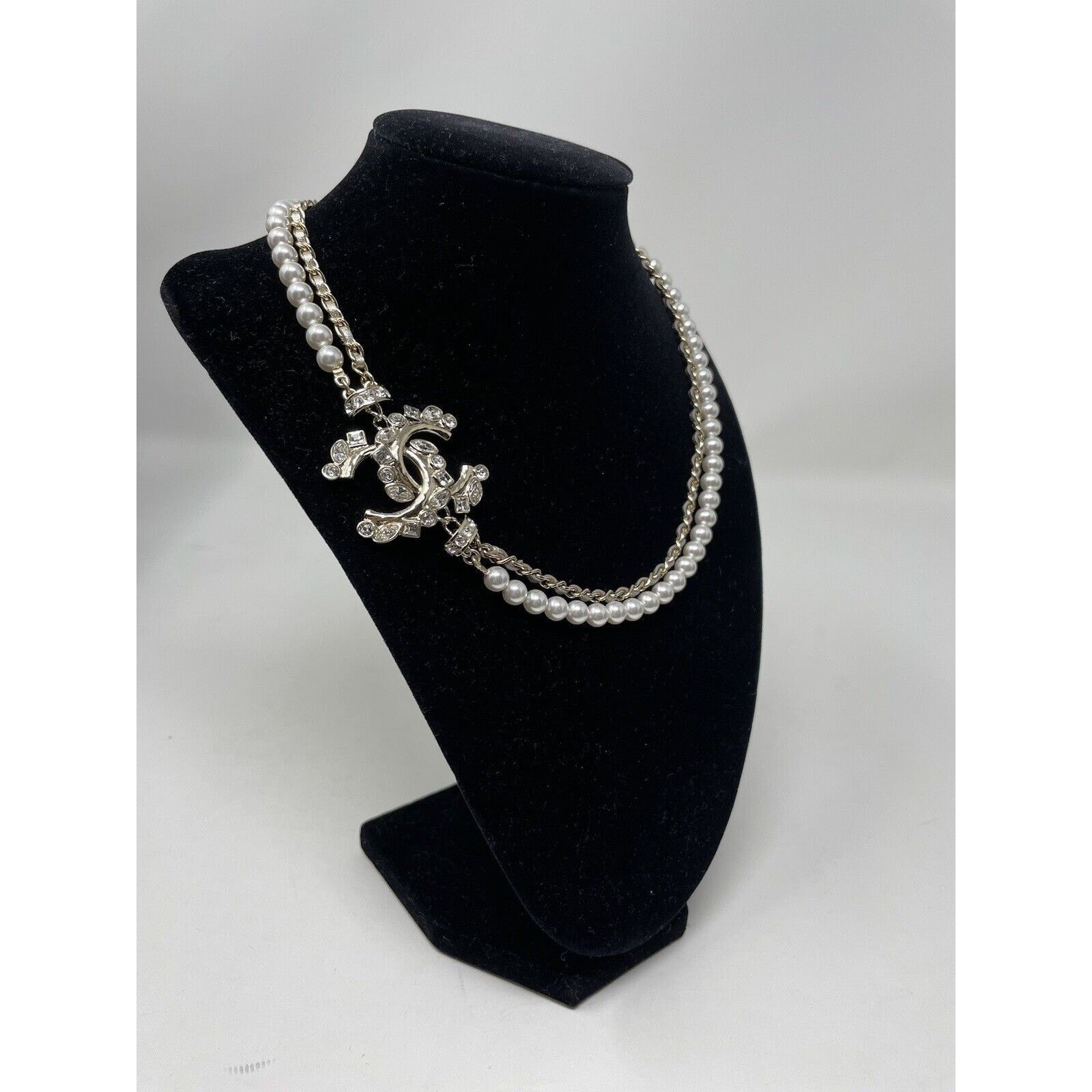 Chanel Chanel 23P Choker Pearly White Crystal CC Necklace NEW Size ONE SIZE - 6 Thumbnail