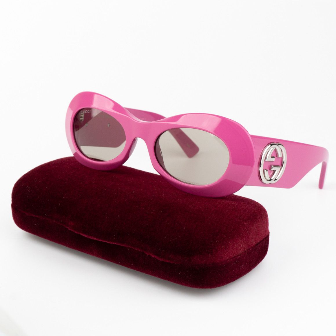 Gucci NEW Gucci GG1696S 004 Women Oval Sunglasses GG 1696S Size ONE SIZE - 1 Thumbnail