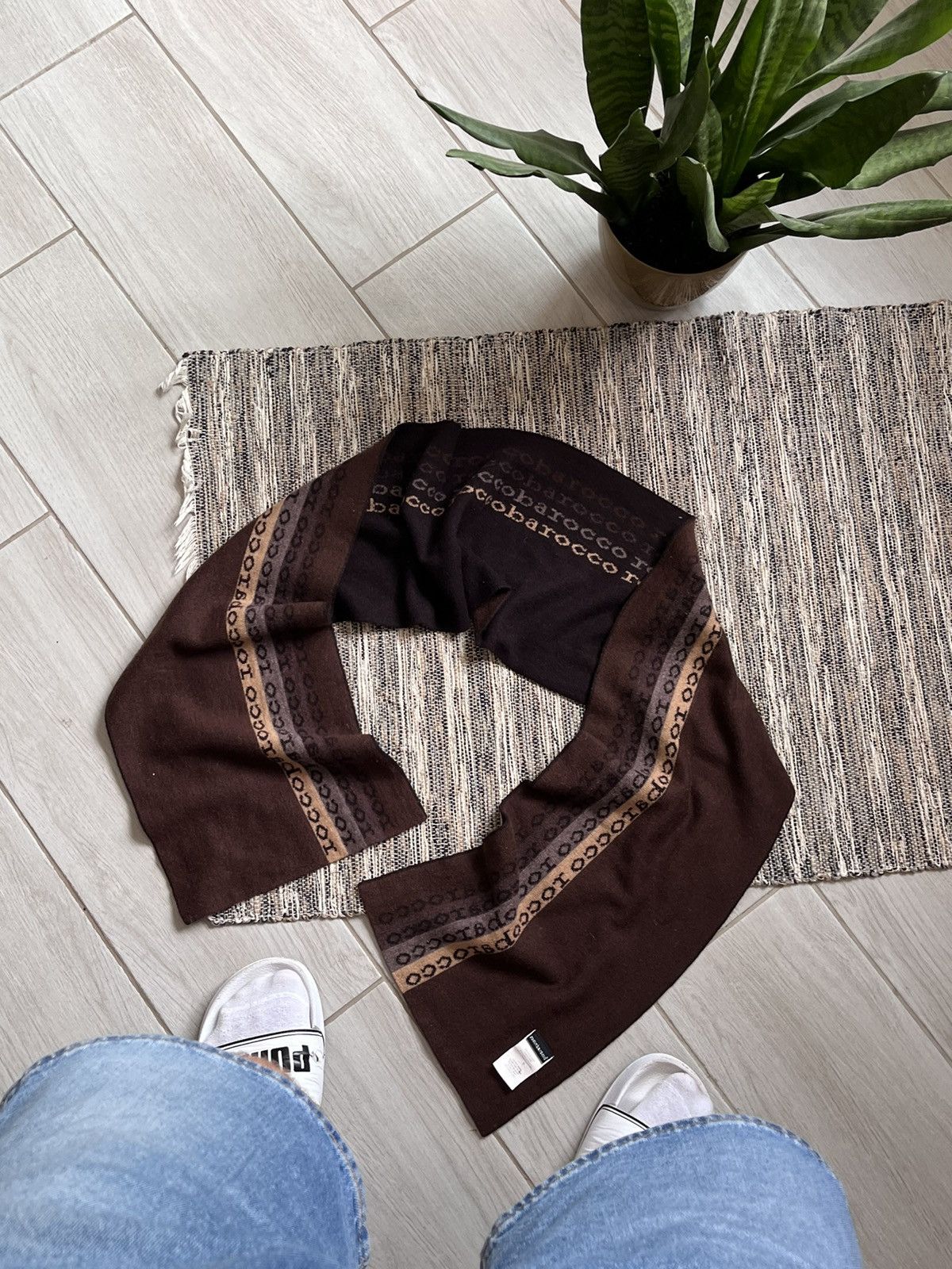 Other Roccobarocco Scarf Brown Monogram logo luxury minimalistic Size ONE SIZE - 1 Thumbnail