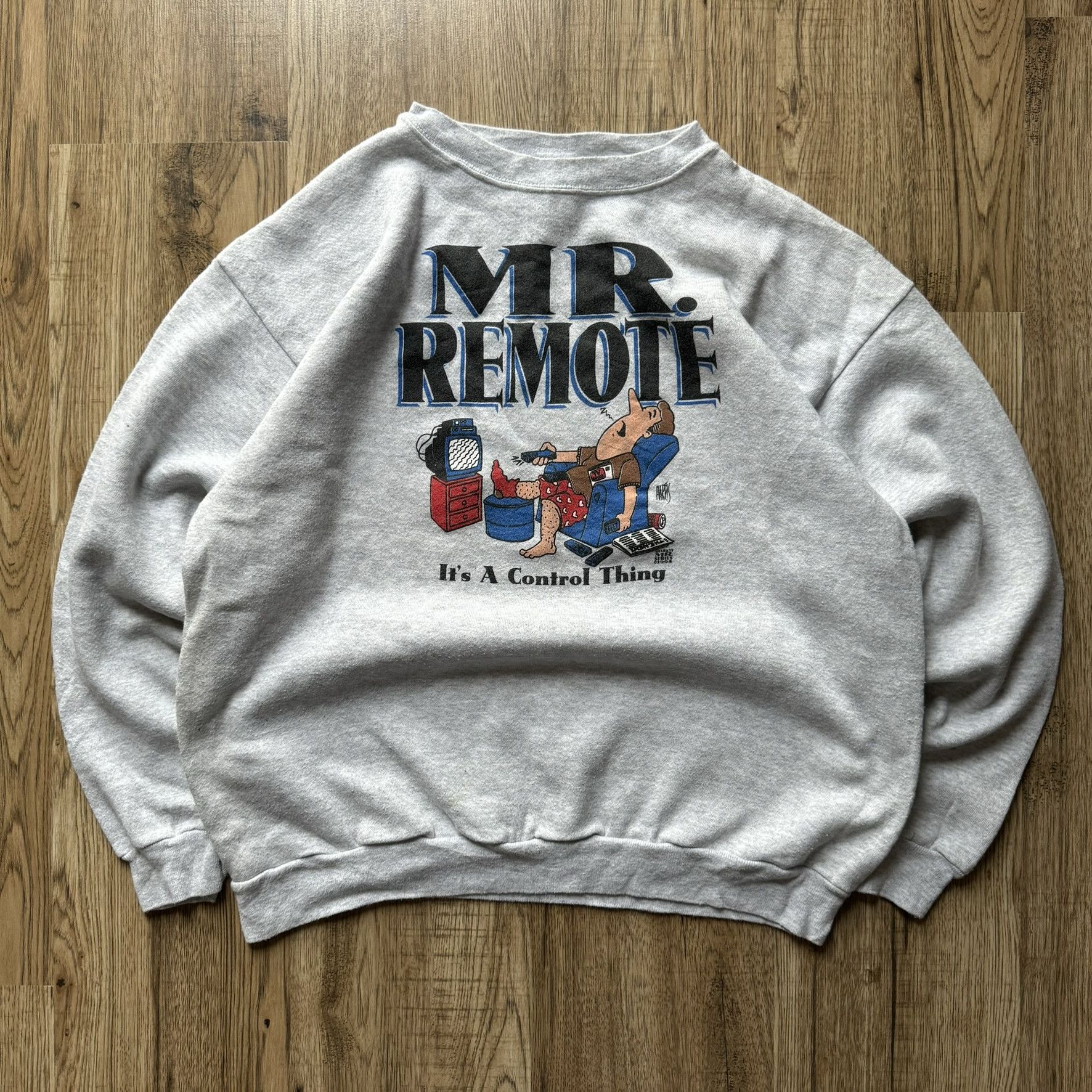 Vintage Vintage Mr. Remote Graphic Crewneck 1994 Size US L / EU 52-54 / 3 - 1 Thumbnail
