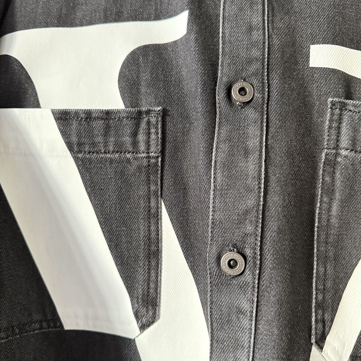 Valentino Valentino - Logo-Print Denim Overshirt - Black Valentino Size US L / EU 52-54 / 3 - 6 Thumbnail