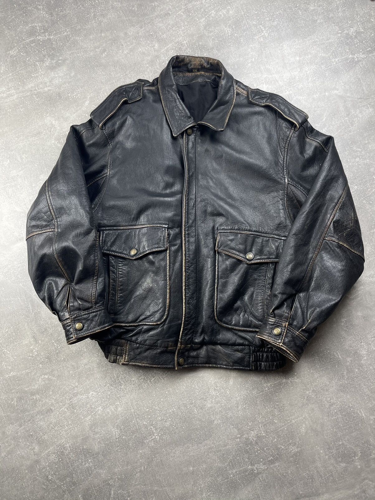 Vintage Vintage Leather A2 Flight Zip Avant Garde USA Bomber Jacket Size US XL / EU 56 / 4 - 2 Thumbnail