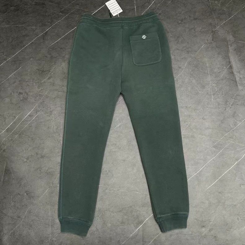 Louis Vuitton Louis Vuitton Green Sweatpants with Metal Logo-2506 Size US 34 / EU 50 - 2 Thumbnail