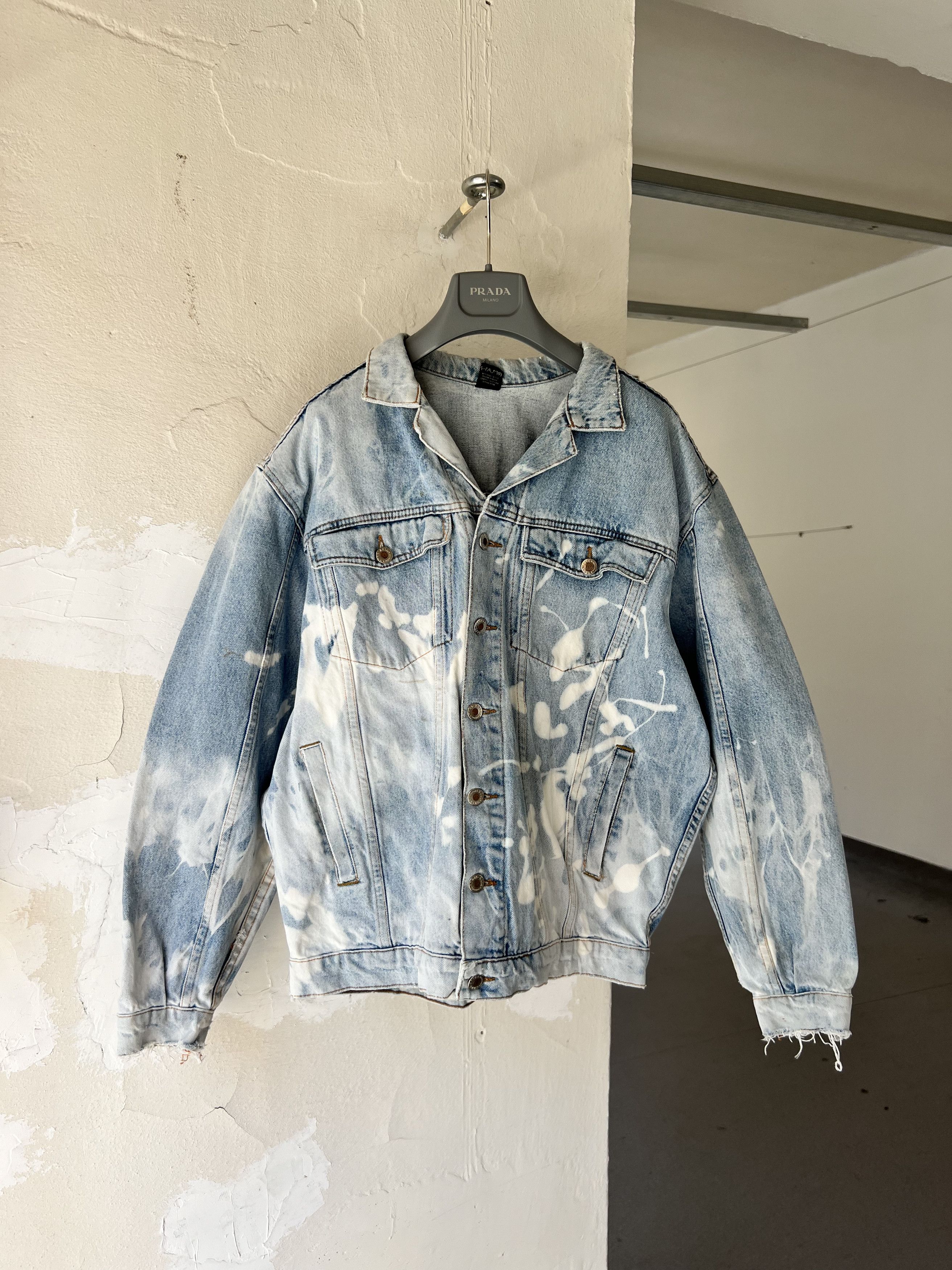 Other Vintage Bleached Blue Look Bomber Denim Jeans Jacket Size US XL / EU 56 / 4 - 1 Thumbnail