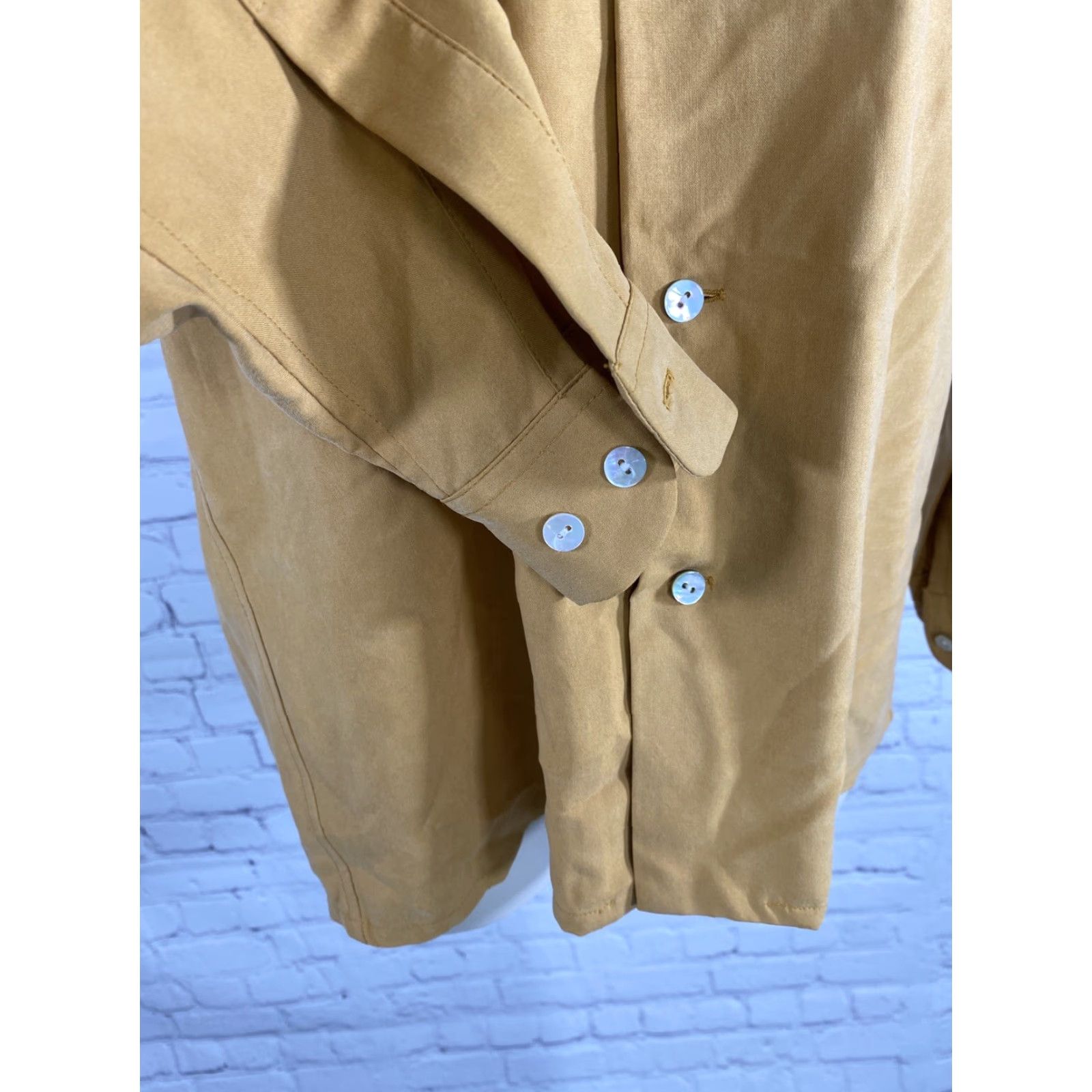 Vintage Harold’s Silk Button-Up Blouse Long Sleeve Yellow P Petite VTG Shell 100% Silk Women’s P Size S / US 4 / IT 40 - 6 Thumbnail