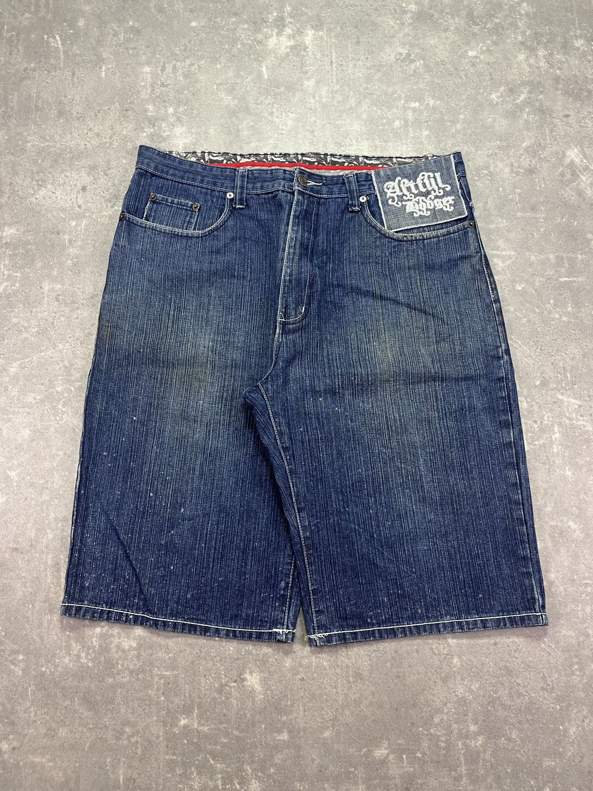 Artful Dodger Artful Dodger Paint Splattered Big Pockets Baggy Jorts Short Size US 36 / EU 52 - 2 Thumbnail