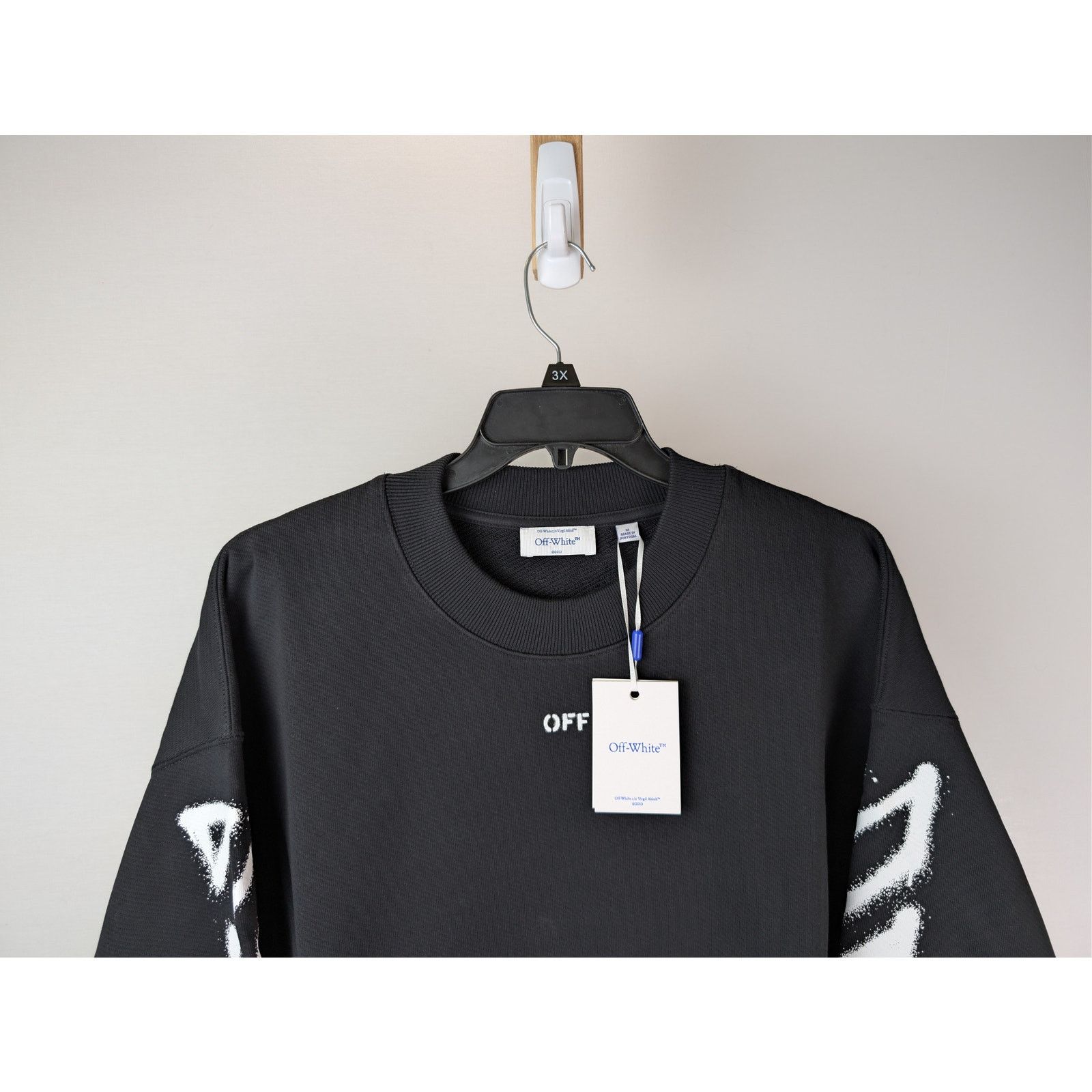 Off-White o1rshd1 Spray Can Arrow Skate Crewneck Sweater in Black Size US XL / EU 56 / 4 - 4 Thumbnail