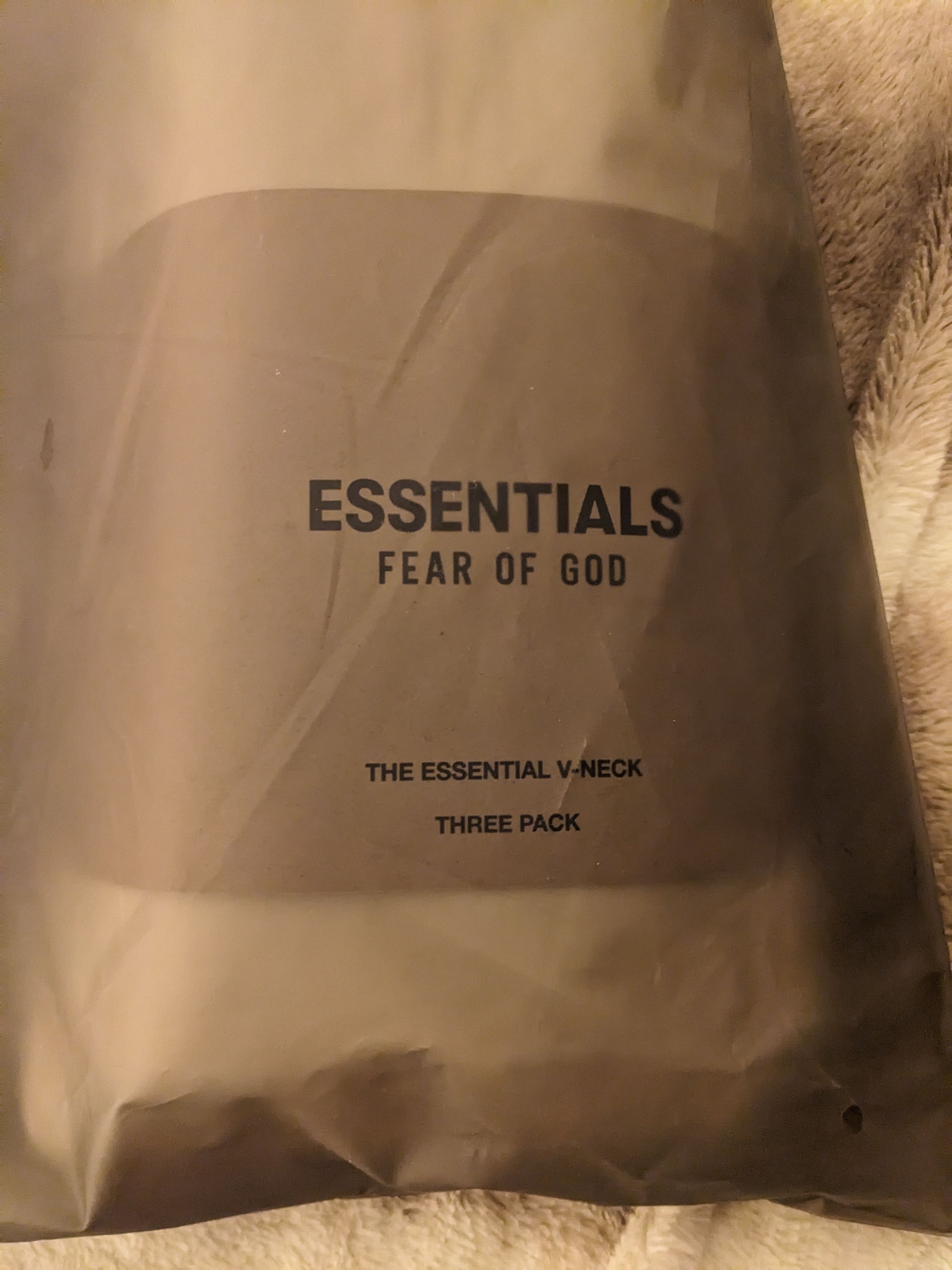 Essentials × Fear of God Essentials 3 Pack V Neck Tee Shirts Shell Size US XL / EU 56 / 4 - 3 Thumbnail