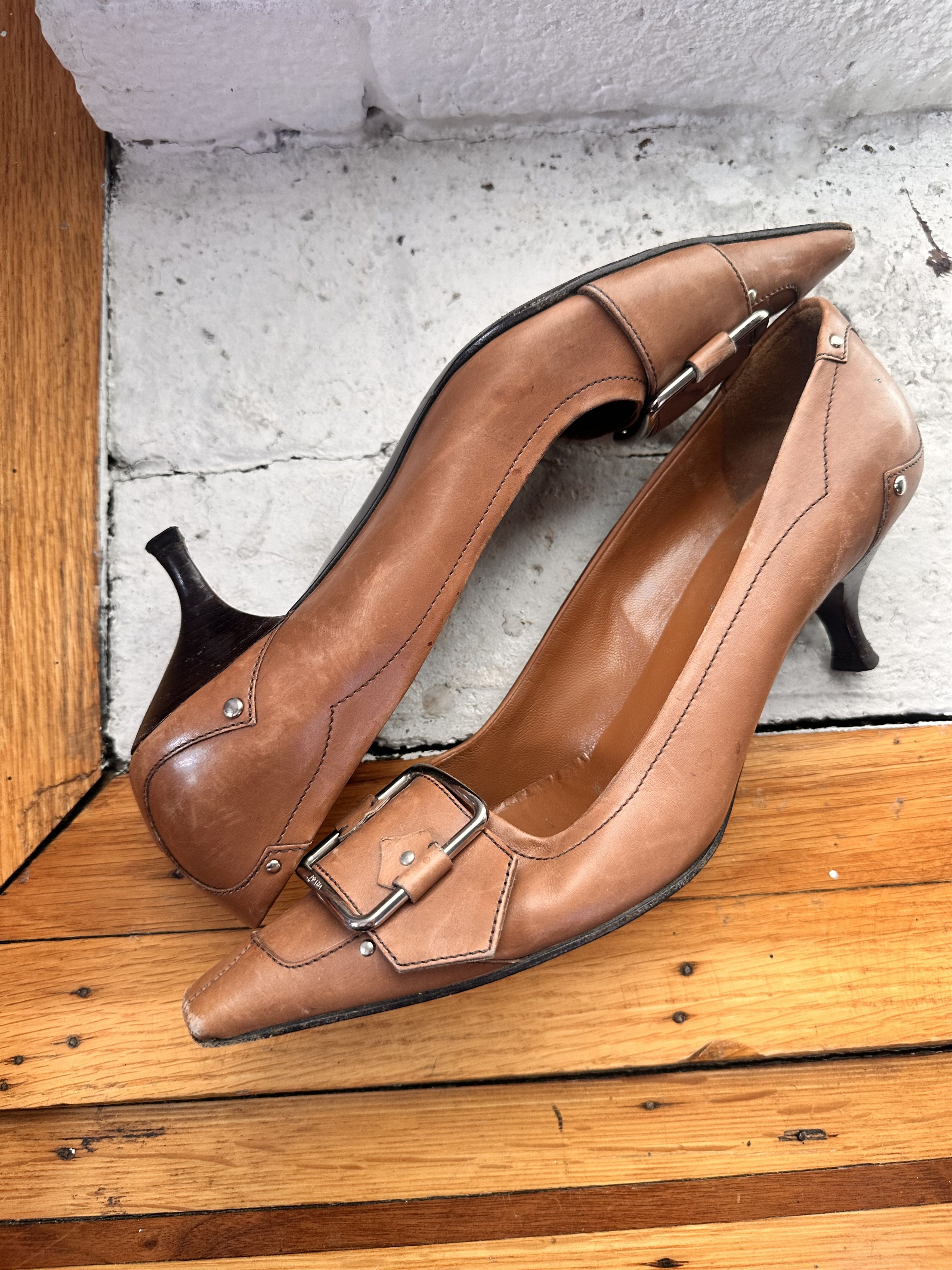 Prada PRADA BROWN LEATHER SILVER BUCKLE HIGH HEELS _ 38.5 EU Size US 7.5 / IT 37.5 - 5 Thumbnail