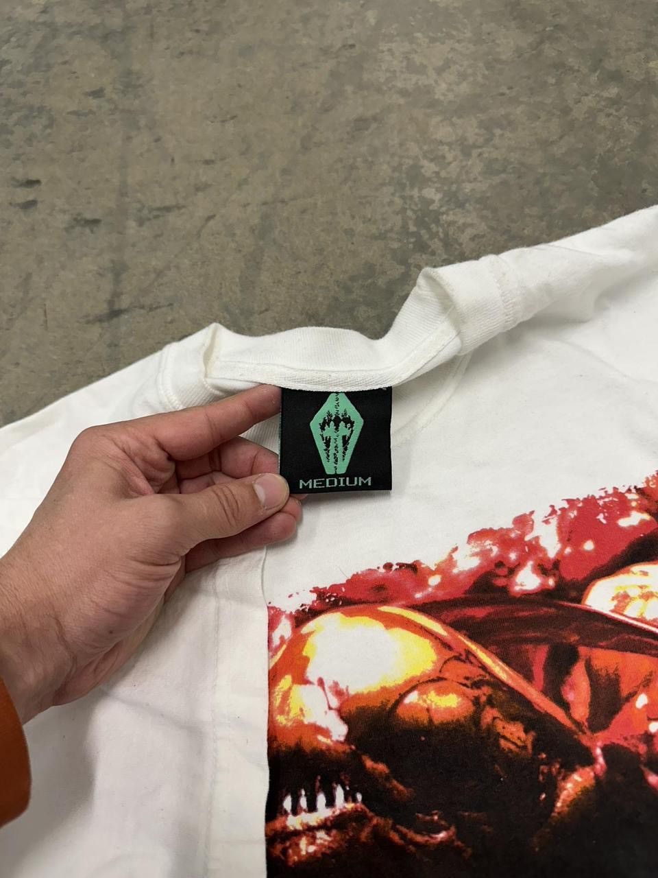 Japanese Brand RARE Graveyard Goods Alien Graphic Shirt Size Medium Size US M / EU 48-50 / 2 - 4 Thumbnail
