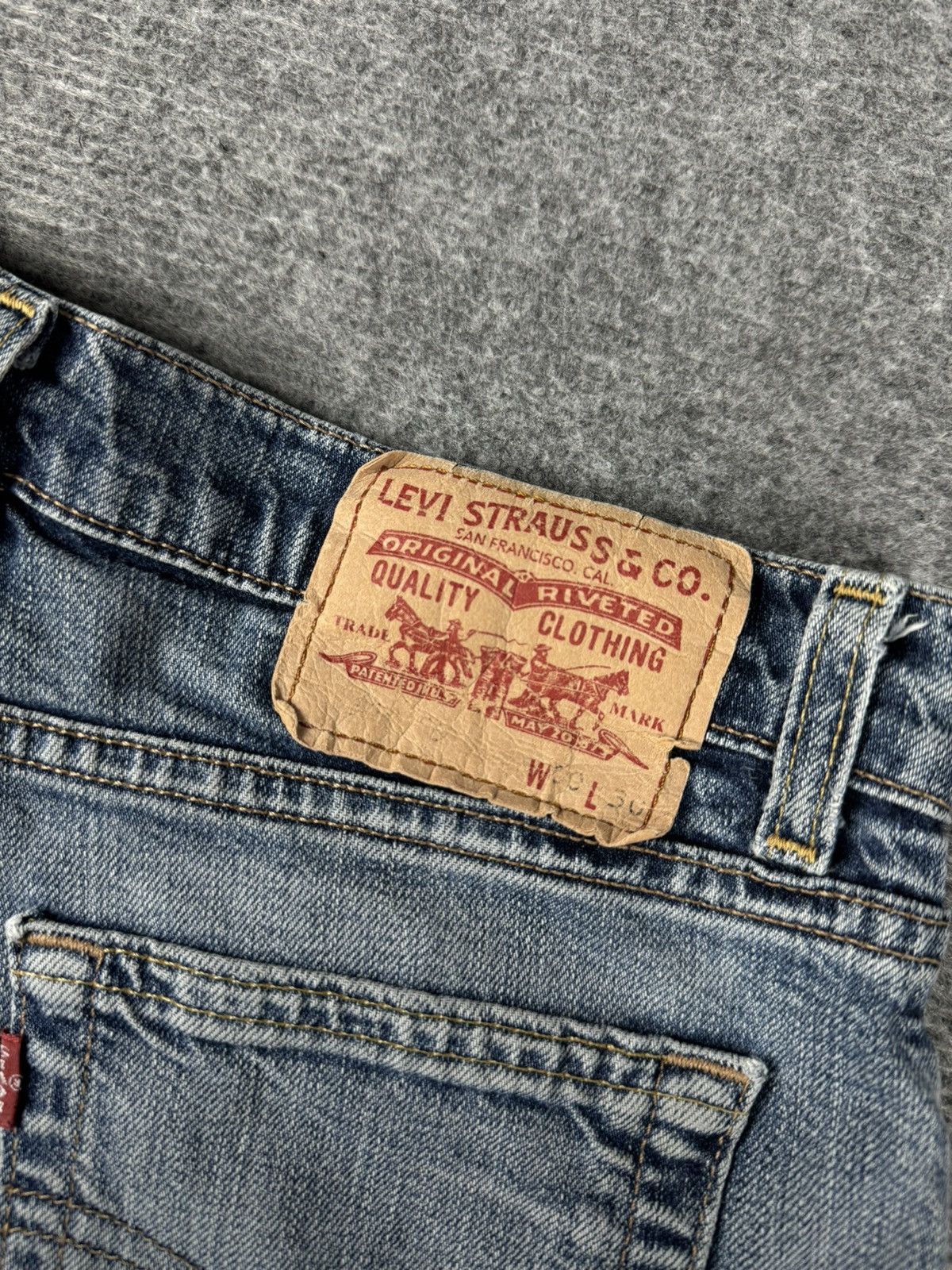 Levi's Vintage Clothing × Vintage Vintage Levis Flared Jeans denim pants y2k Size 30" / US 8 / IT 44 - 9 Thumbnail