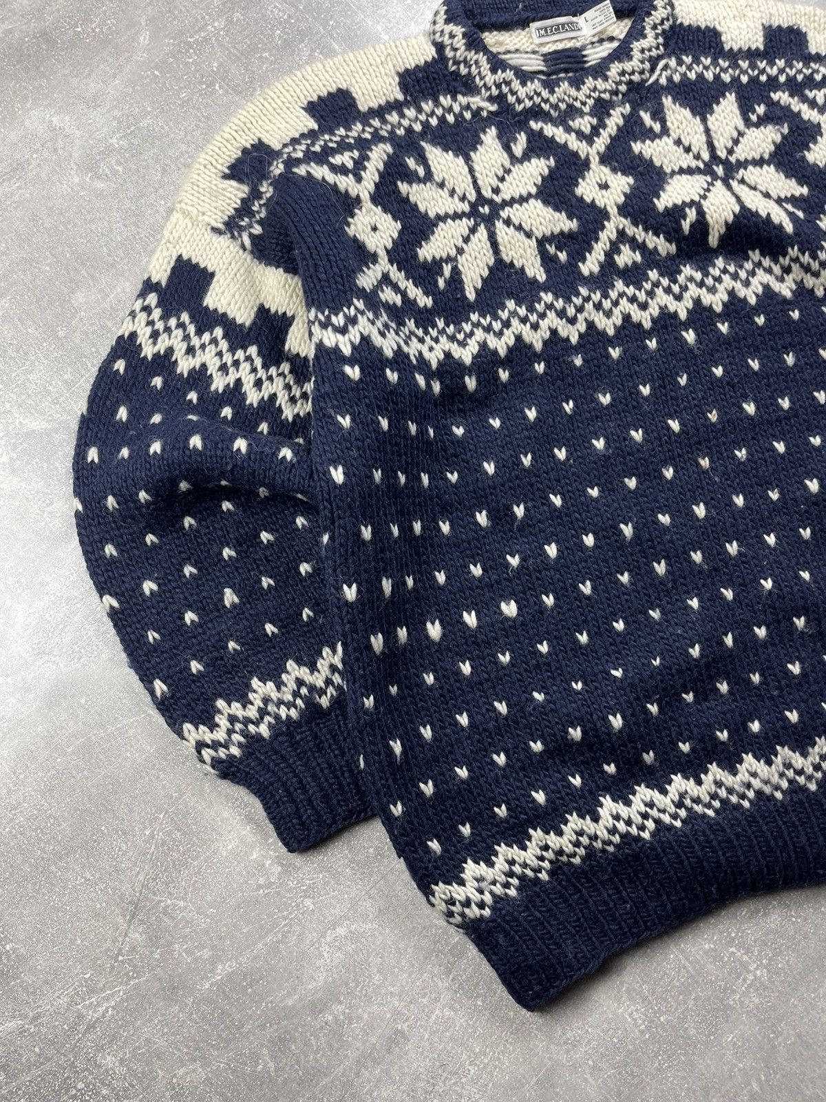 Vintage Vintage MECLAND Hand Knitted Wool Fair Isle Sweater Size US L / EU 52-54 / 3 - 3 Thumbnail