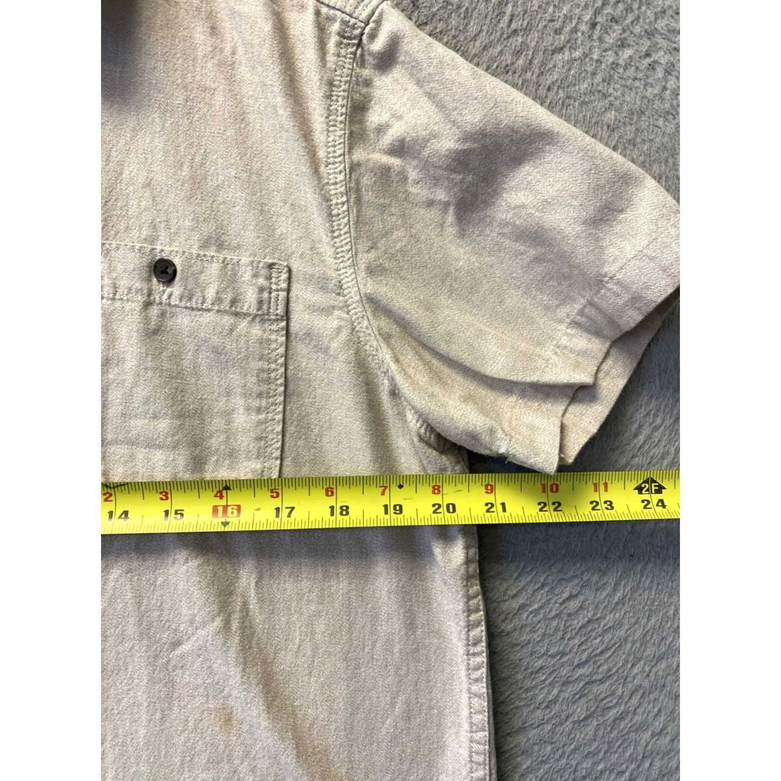 Prana prAna Button Shirt Mens Small Sand SS Button Up Lightweight Travel Shirts Men's/Sand/Travel/Lightweight/Short Sleeve/SS/0710 Size US S / EU 44-46 / 1 - 6 Thumbnail
