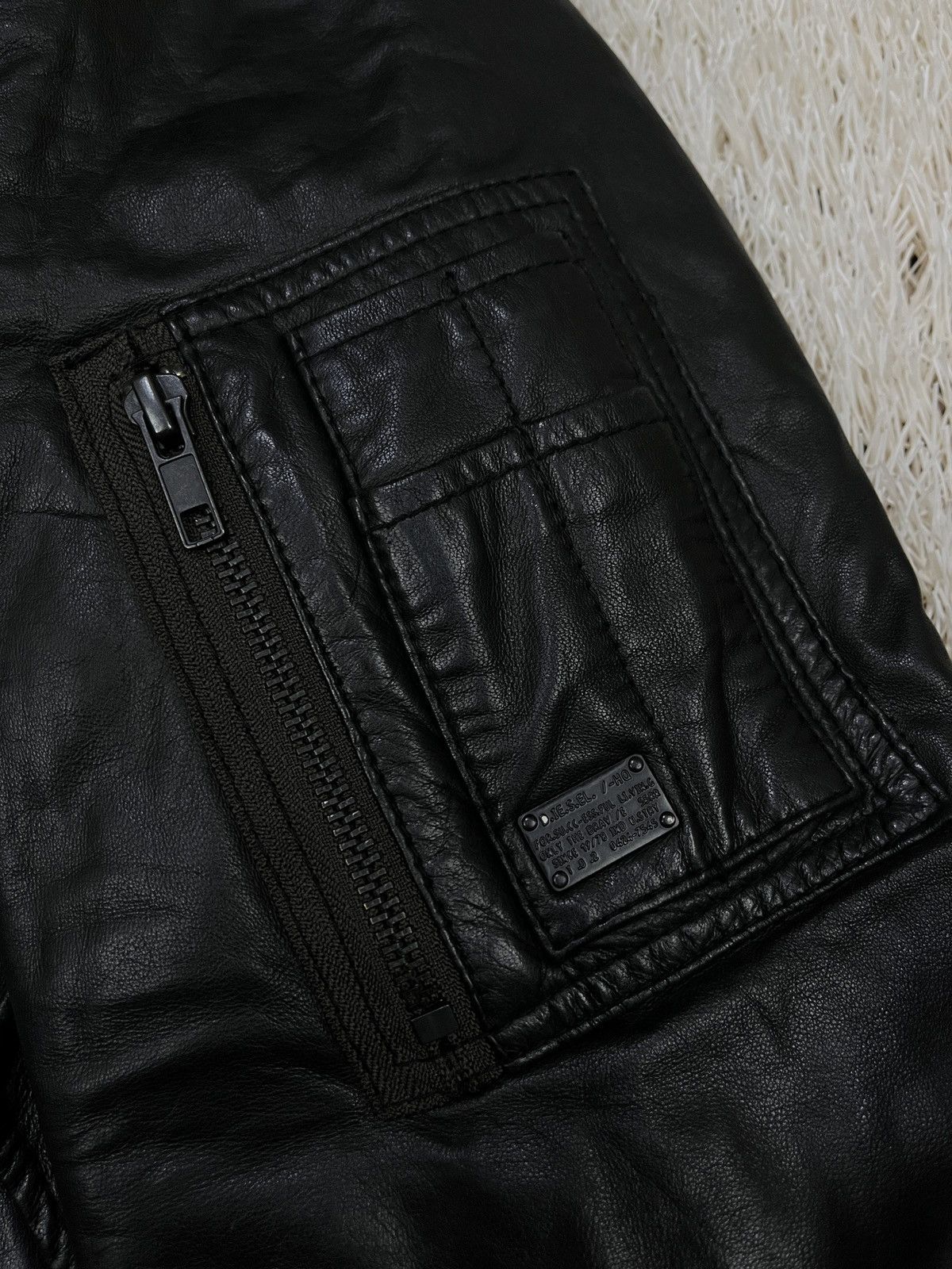 Diesel DIESEL OUR Superior Mens Bomber Leather Jacket Racer Coat Size US S / EU 44-46 / 1 - 5 Thumbnail