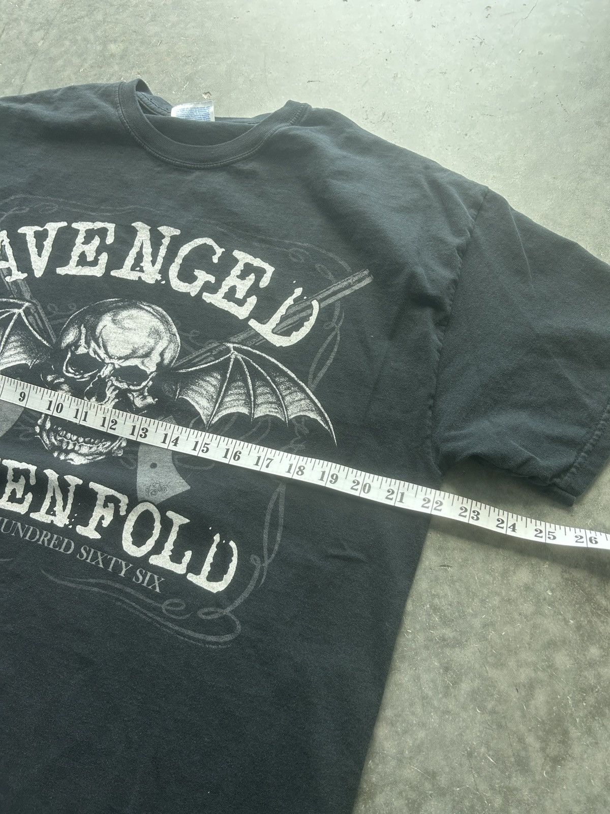 Band Tees × Vintage Vintage Y2K Avenged Sevenfold Graphic Tee Size US L / EU 52-54 / 3 - 7 Thumbnail