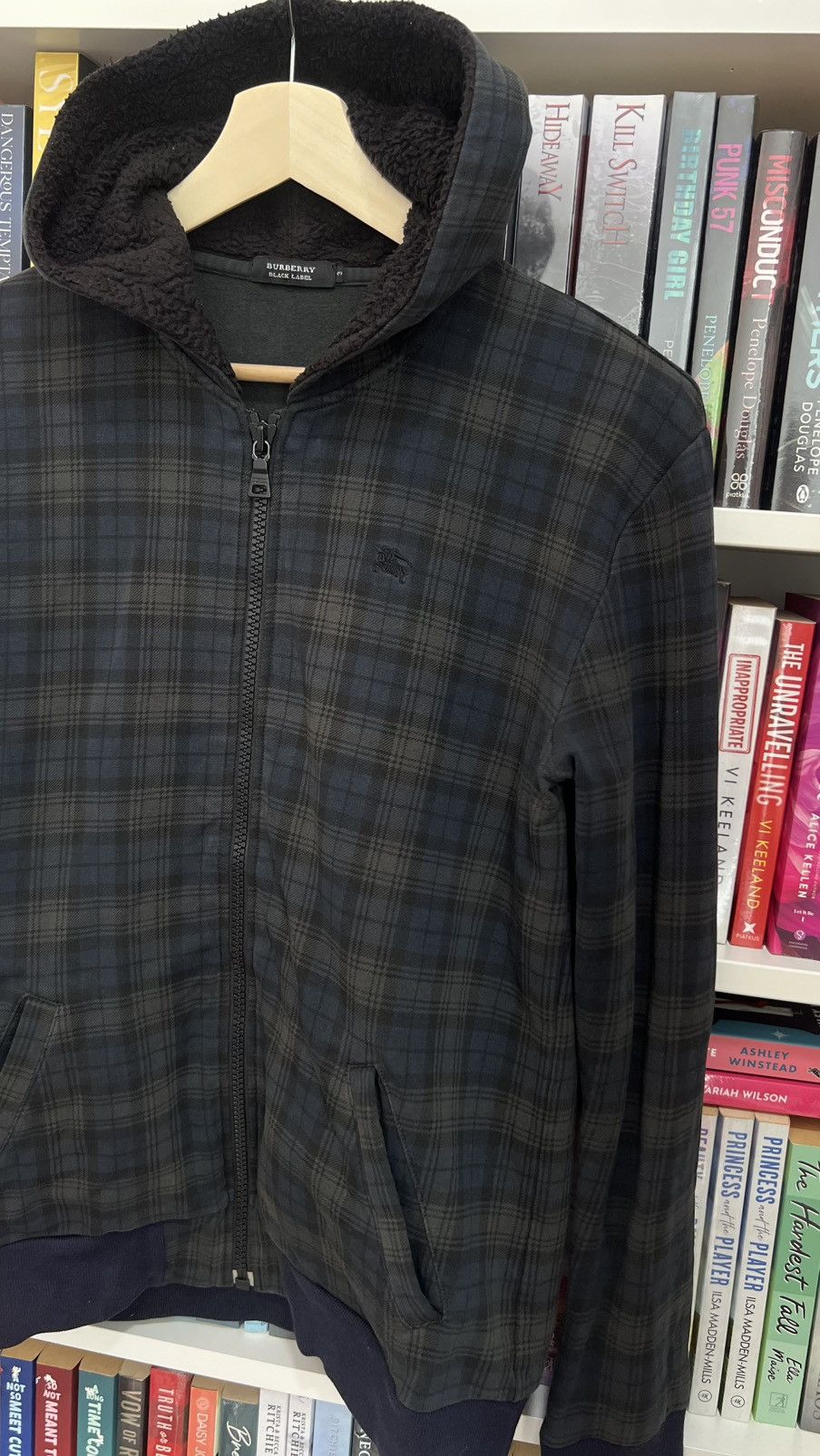 Burberry Burberry Black Label Tartan Hoodie Sweater Size US M / EU 48-50 / 2 - 3 Thumbnail