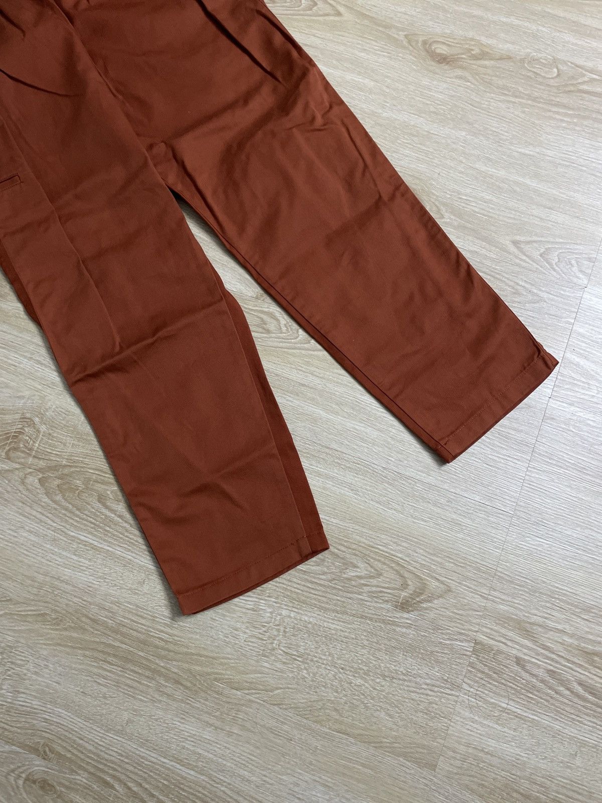GU × Japanese Brand × Maison MIHARA YASUHIRO MIHARAYASUHIRO X GU CASUAL PANTS Size US 30 / EU 46 - 4 Thumbnail