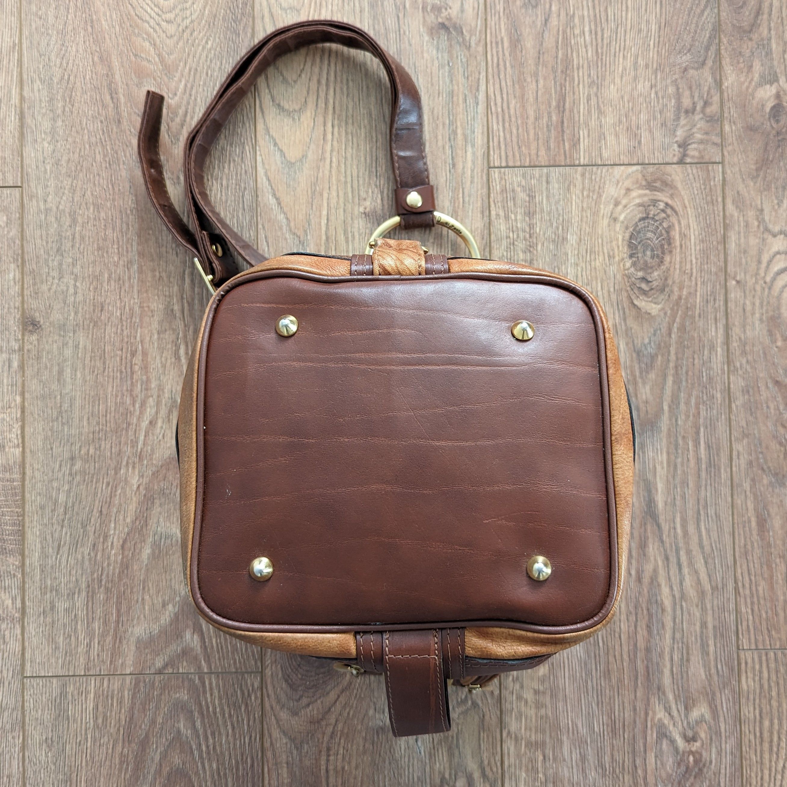 Other Vintage Valentino Di Paolo Leather Bucket Bag Made in Italy Size ONE SIZE - 12 Thumbnail