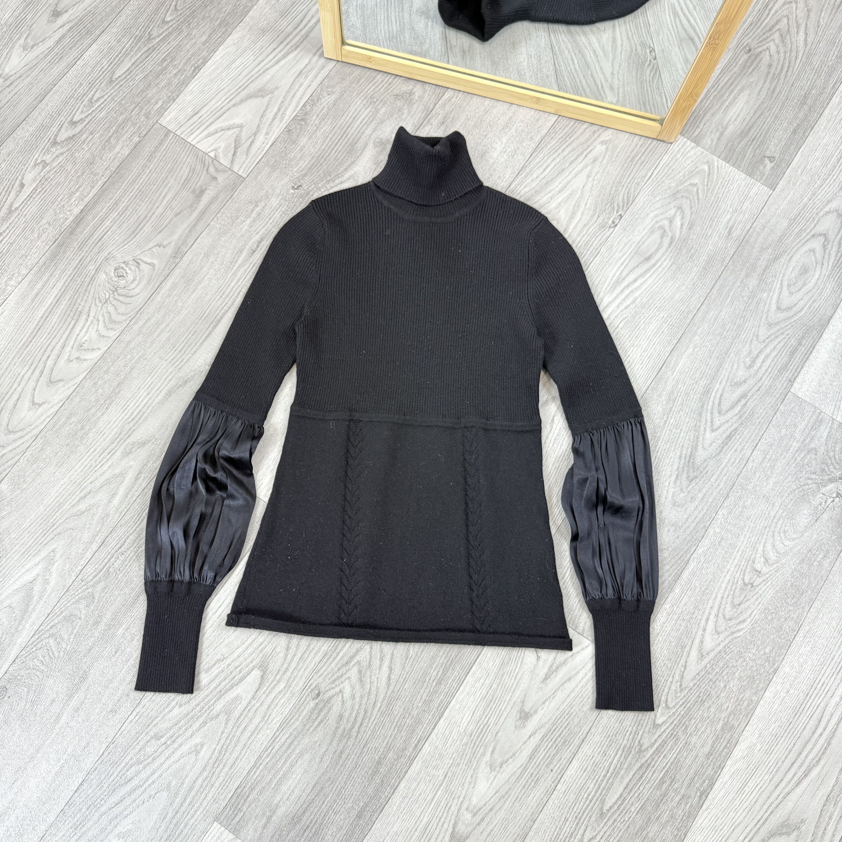 Karen Millen Vintage Karen Millen Silk Sleeve's Wool Sweater Size S / US 4 / IT 40 - 1 Thumbnail