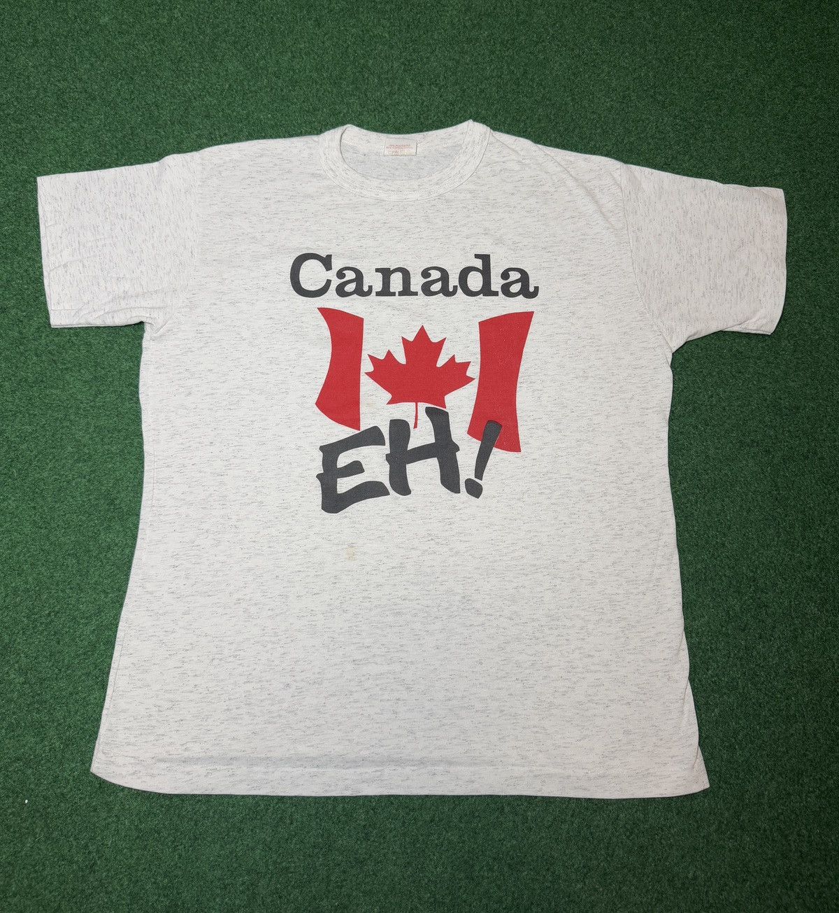 Vintage Vintage 90s Canada Eh Canadian Flag Funny Tourist T Shirt Size US L / EU 52-54 / 3 - 1 Thumbnail