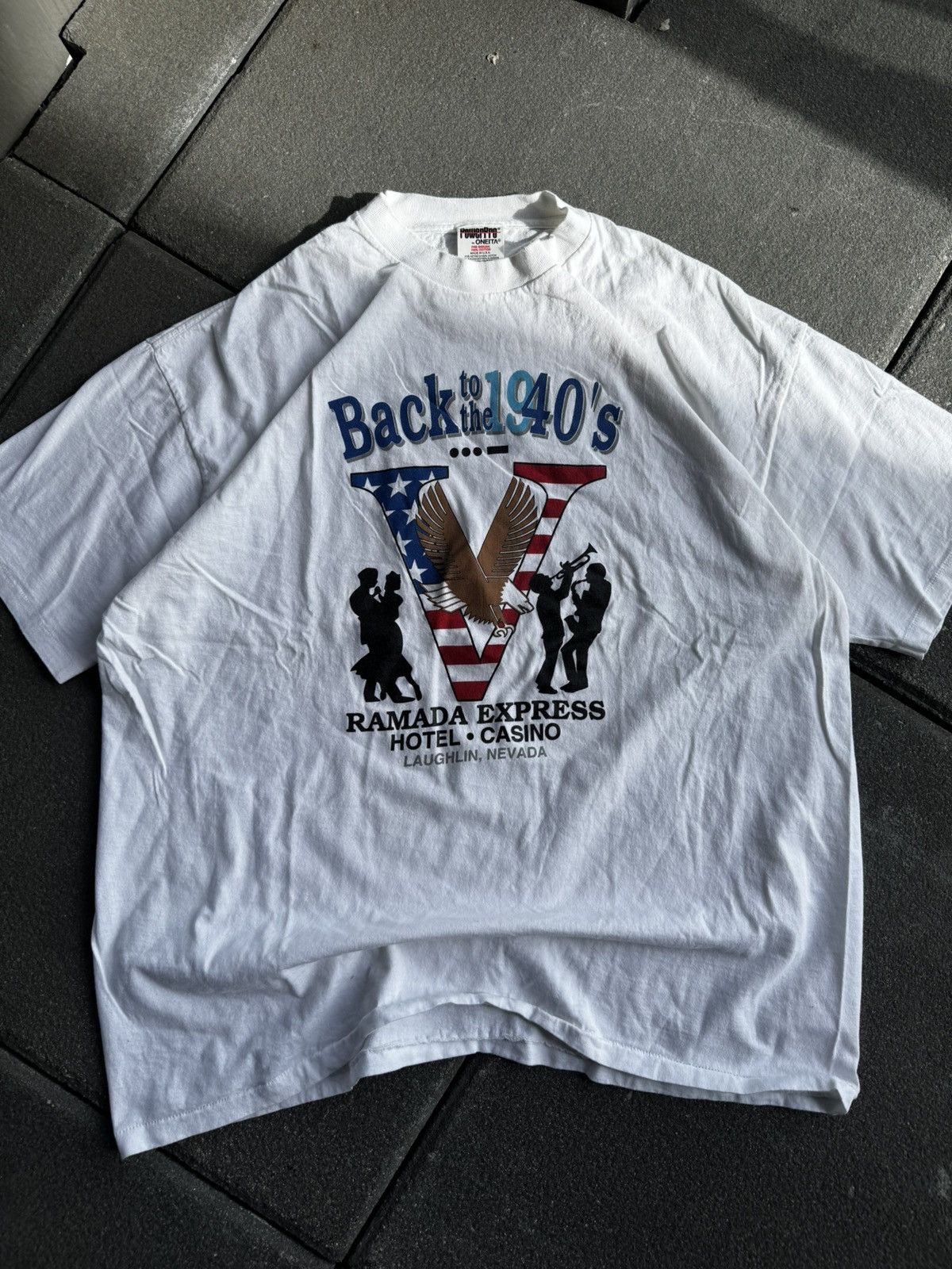 Vintage CRAZY VINTAGE 90's MADE IN USA GRAPHIC TEE Size US XL / EU 56 / 4 - 1 Thumbnail