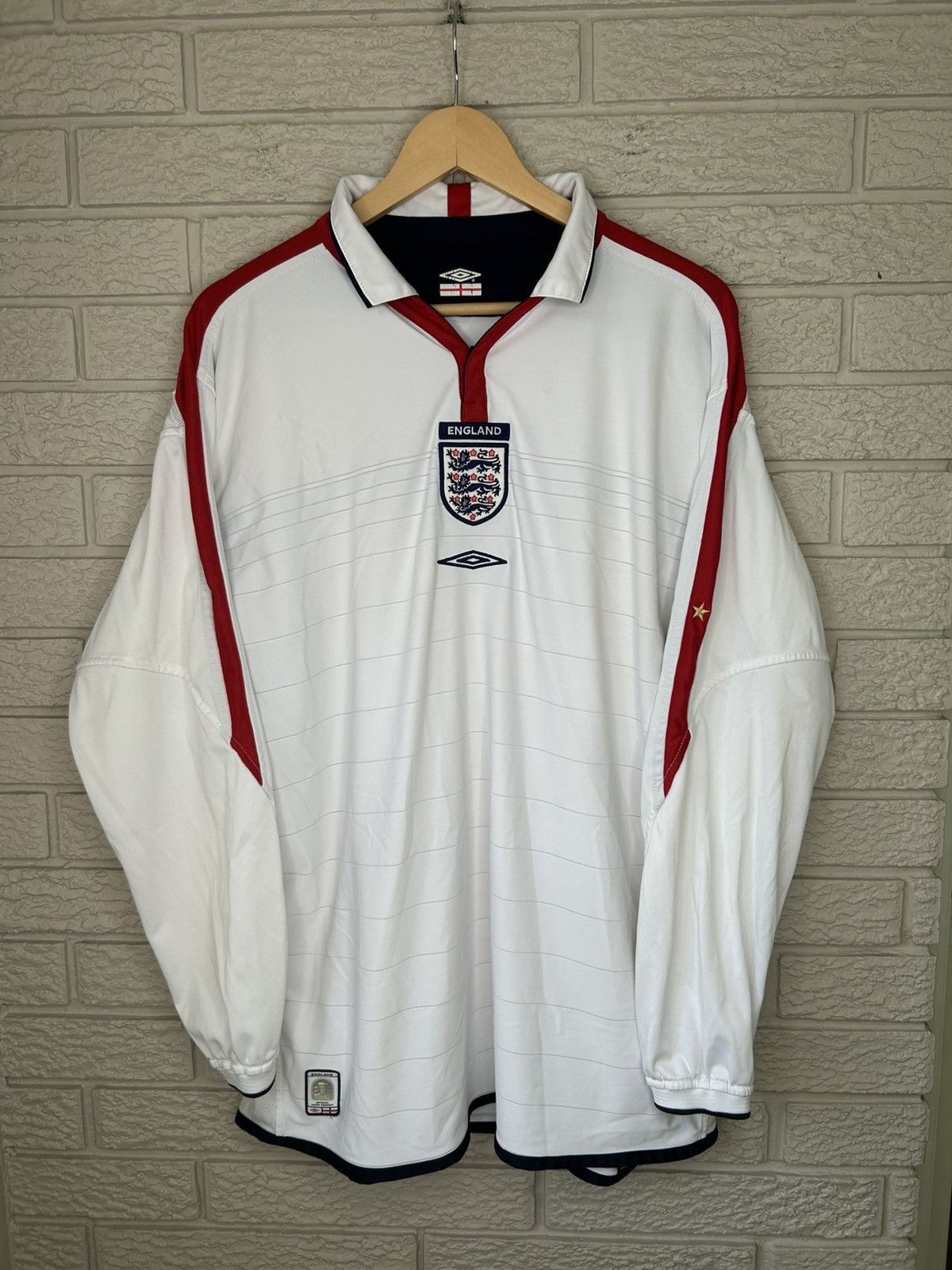Umbro Vintage 2003 Umbro England Rooney Long Sleeve Home Jersey Size US XL / EU 56 / 4 - 1 Thumbnail