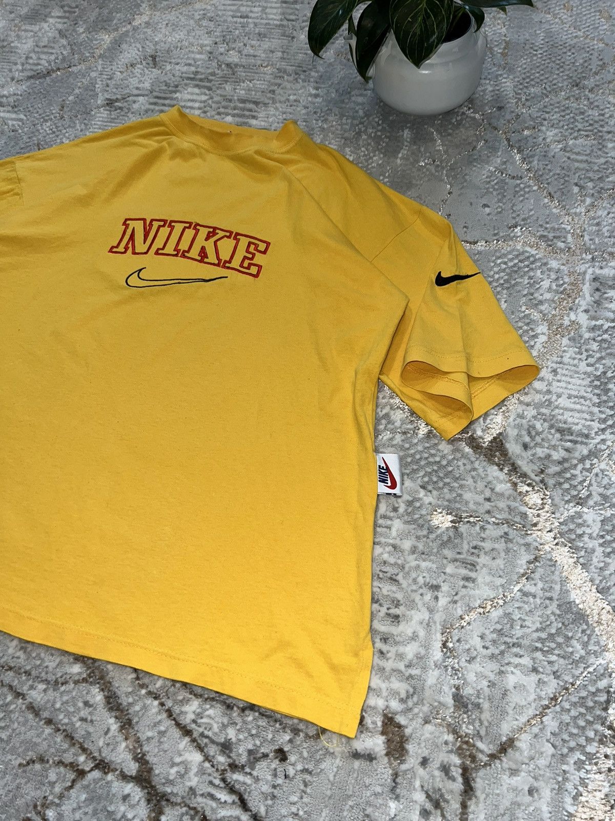 Nike × Vintage NIKE 90S VINTAGE BIG NIKE LOGO OVERSIZE T-SHIRT Y2K TEE Size US XL / EU 56 / 4 - 4 Thumbnail