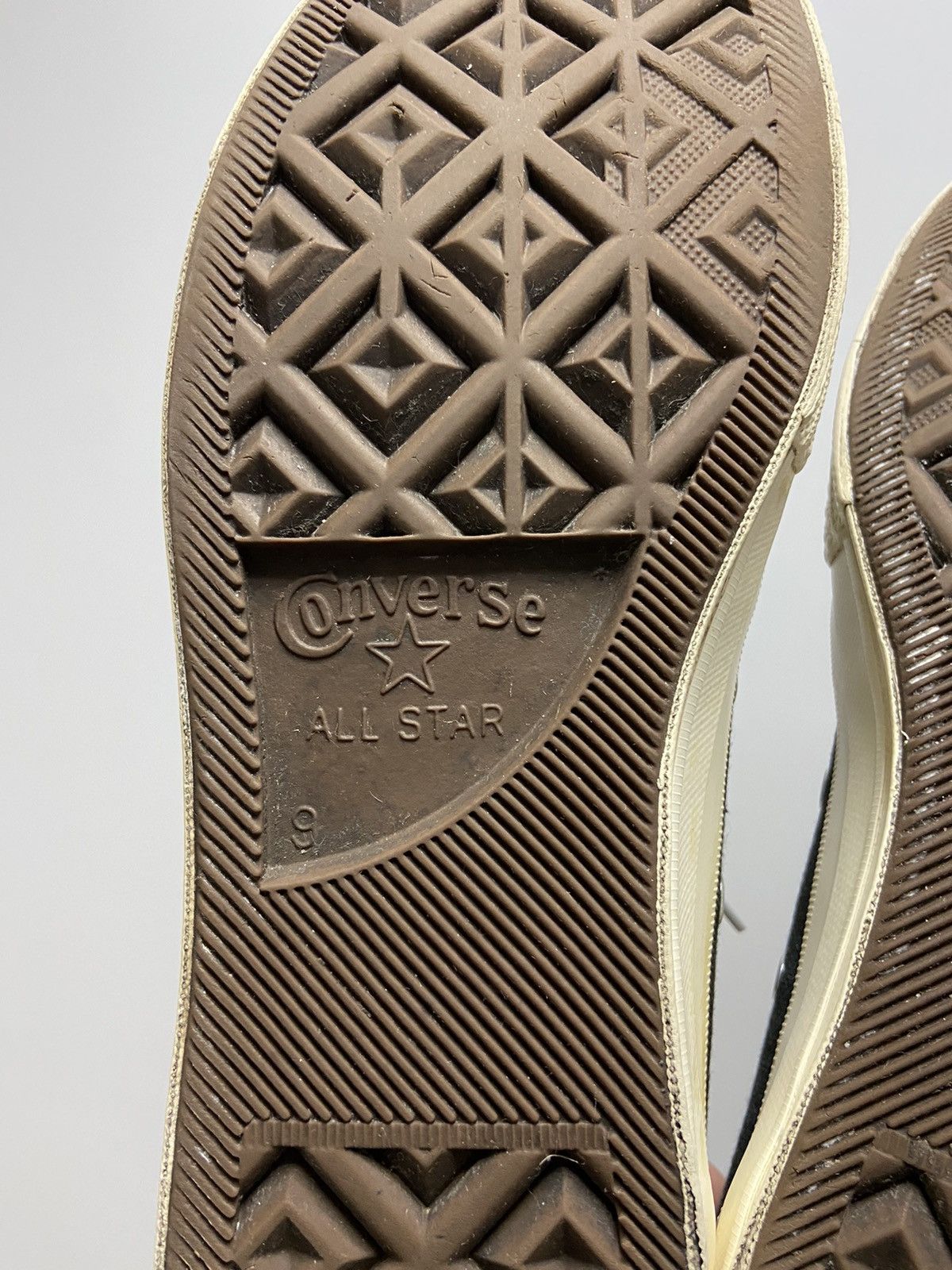 Comme des Garcons PLAY × Converse × Vintage Play Come Des Garcons x Converse Vintage Low Top Size US 9 / EU 42 - 7 Thumbnail