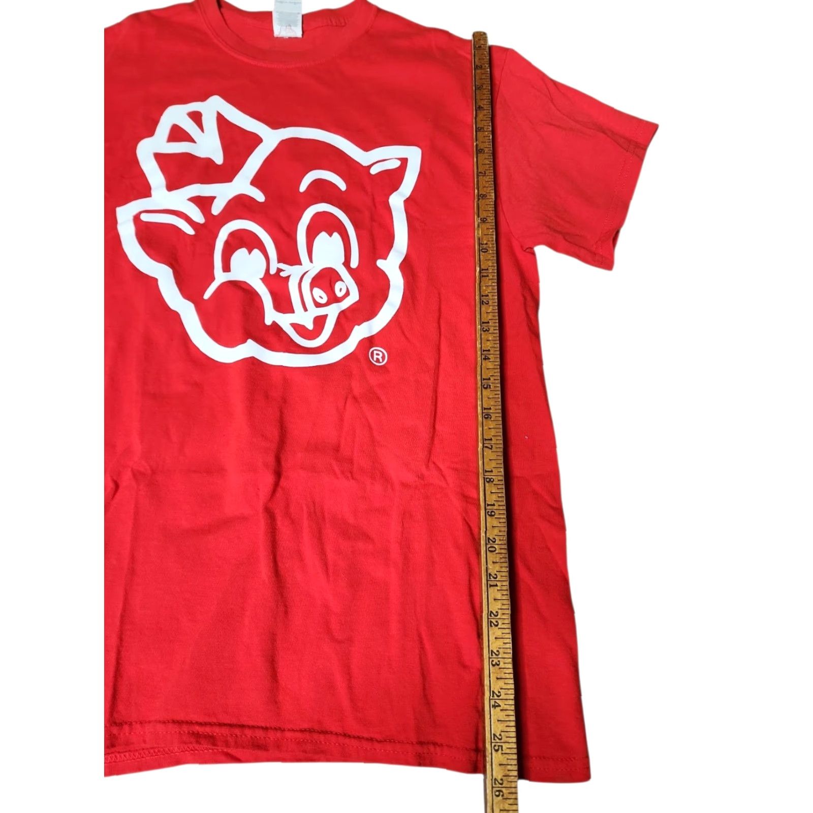 Gildan Gildan Men's M Red Short Sleeve Crew Neck T-Shirt "Getting Piggy With It" Classic American Logo Size US M / EU 48-50 / 2 - 3 Thumbnail