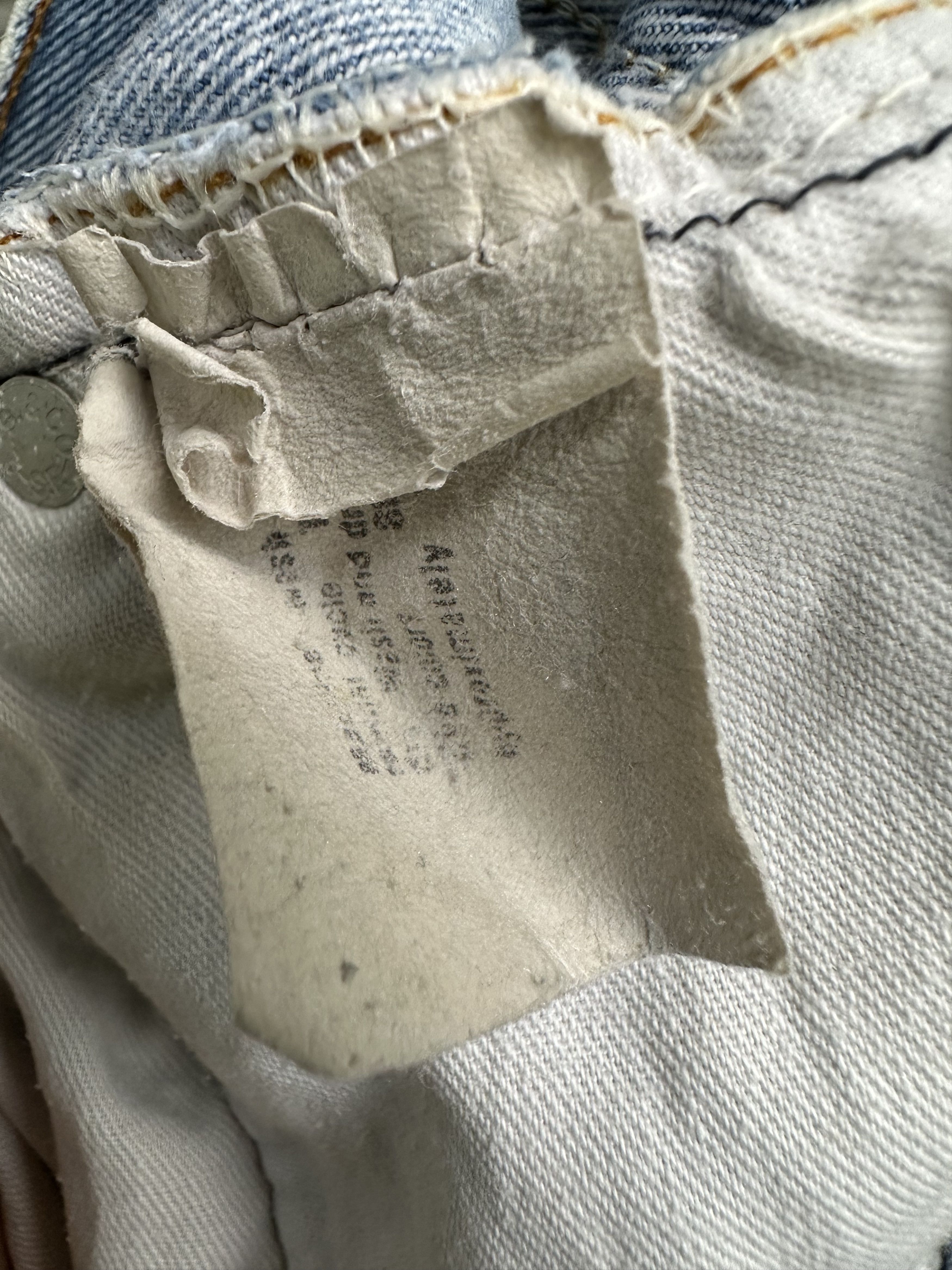 Levi's Vtg Levi’s 501 80s Distressed Rebuild Rip Kurt Cobain Jeans Size US 31 - 15 Thumbnail