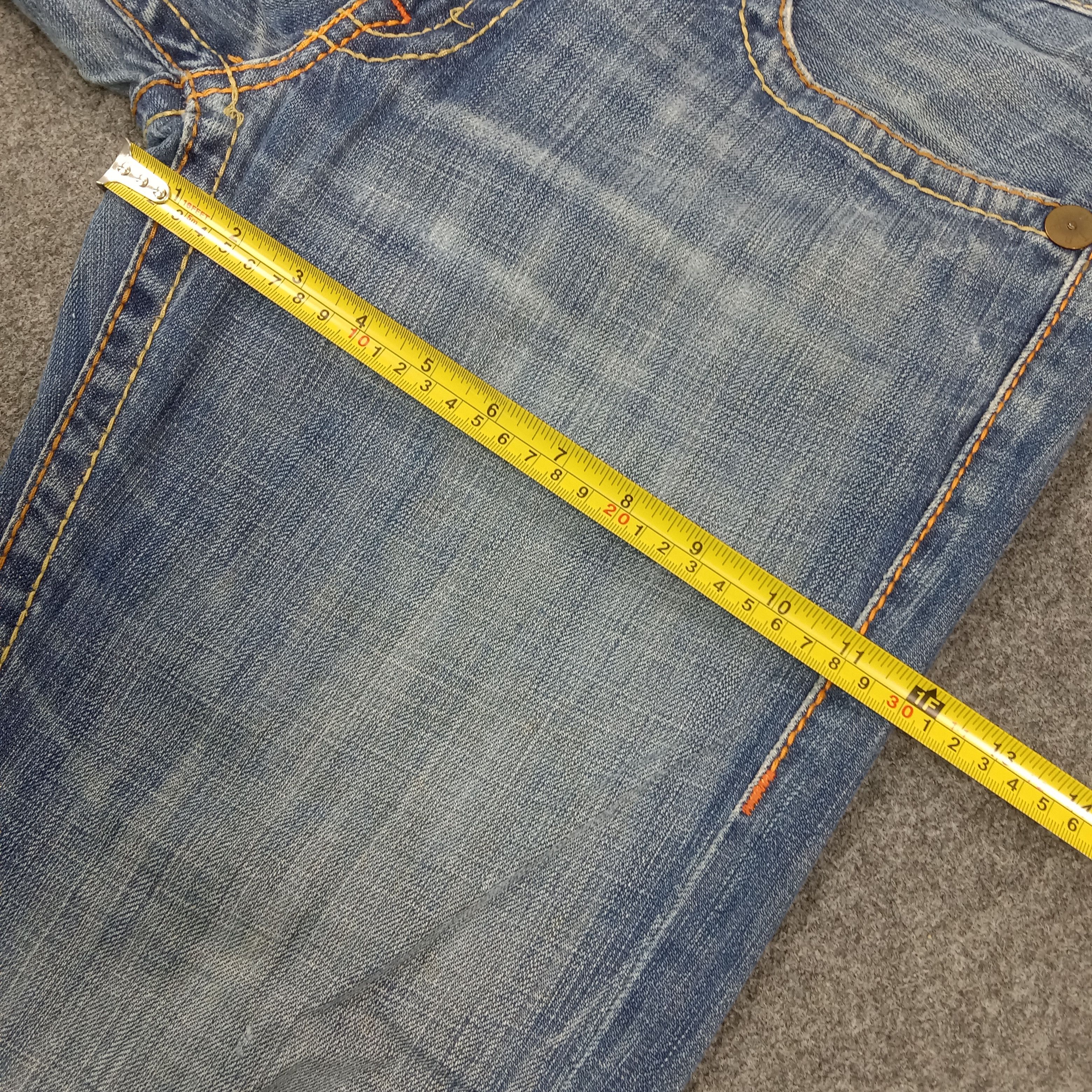 True Religion True Religion American Blue Baggy Denim Jeans C280N28 Size US 33 - 12 Thumbnail