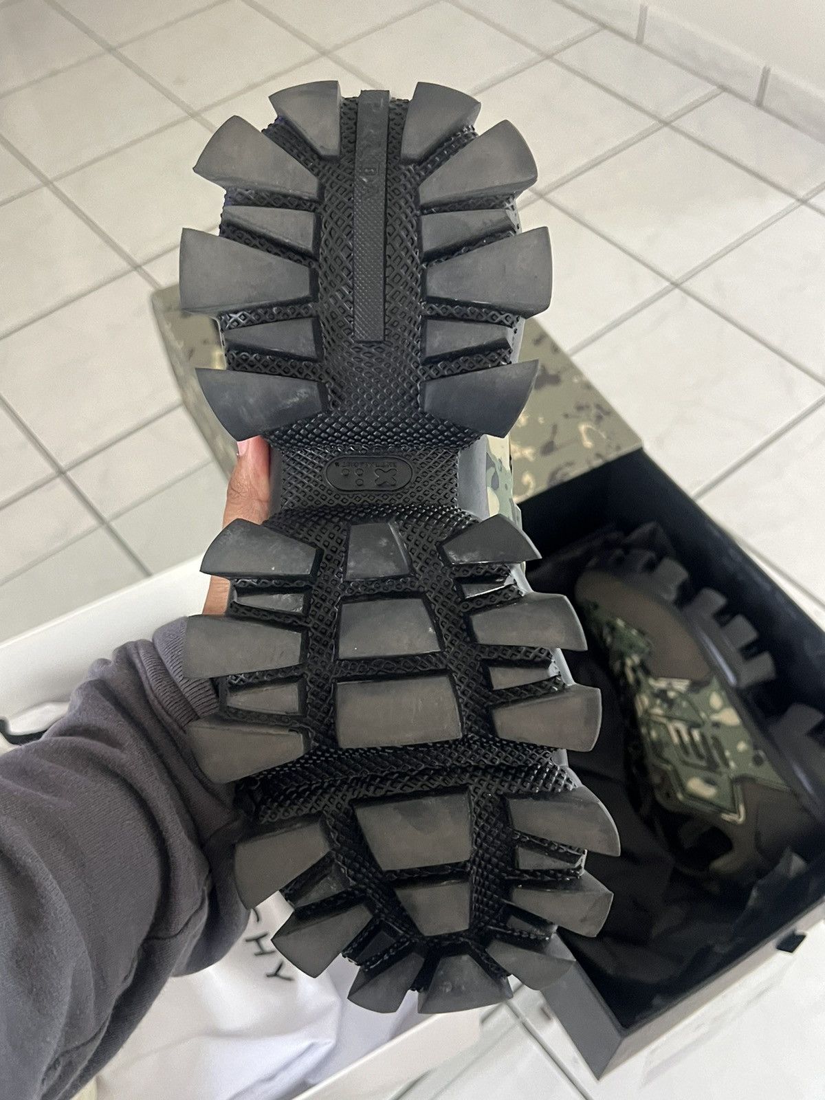 Prada Prada Camouflage Cloudbust Thunder Sneakers 7 Militare Size US 8 / EU 41 - 8 Thumbnail