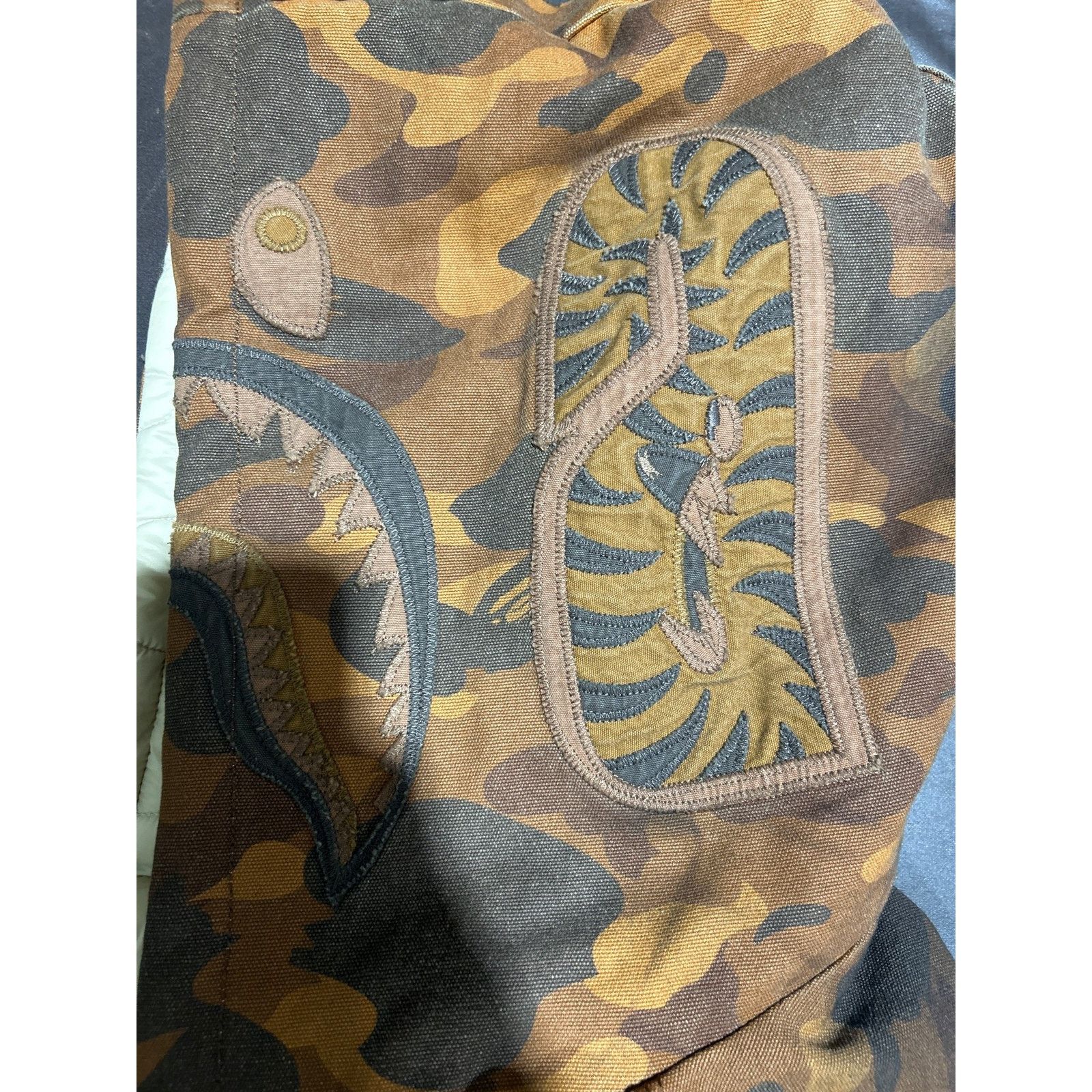 Bape BAPE SOLID 1ST CAMO REVERSIBLE WORK JACKET SIZE XL PREOWNED Size US XL / EU 56 / 4 - 4 Thumbnail