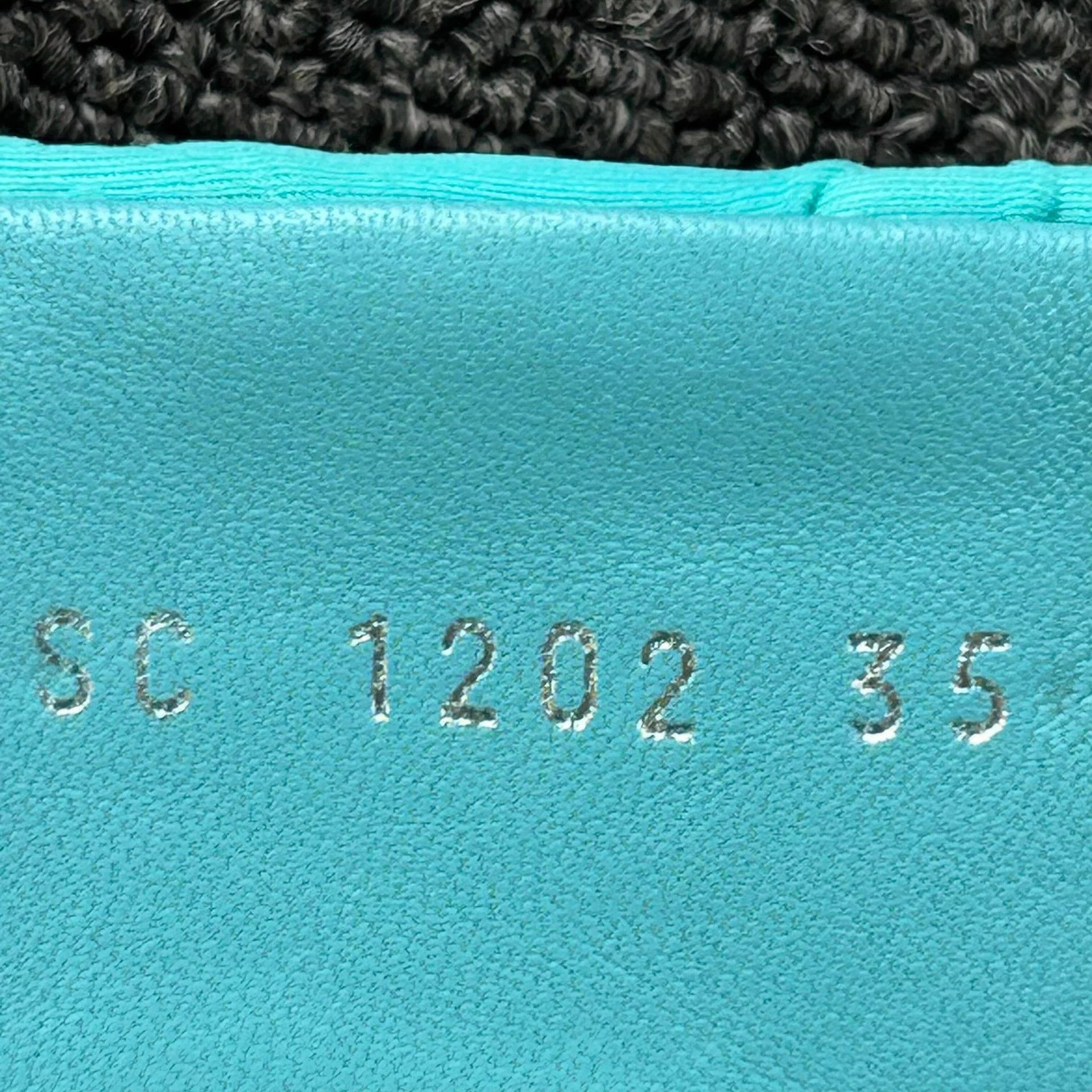 Louis Vuitton LV blue monogram slippers 35 Size US 4 / IT 34 - 7 Thumbnail