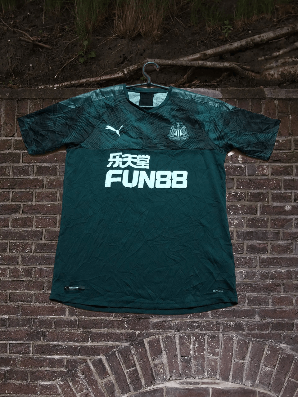 Puma Vintage Jerseys green Puma T-shirt Y2K sportwear Size US M / EU 48-50 / 2 - 1 Thumbnail