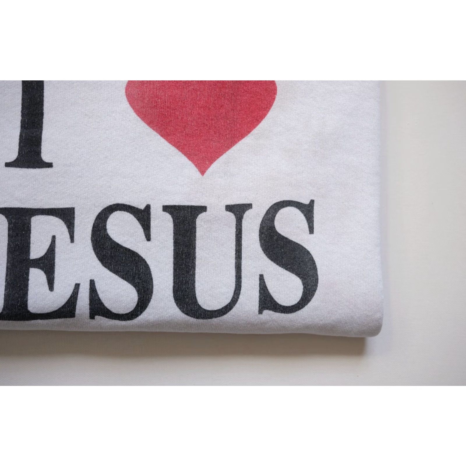 Fruit Of The Loom VINTAGE Fruit of the Loom I LOVE JESUS White Crewneck Sweatshirt Sweatshirt SZ L Mens 90s USA Made Crew Neck Jesus White Size US L / EU 52-54 / 3 - 4 Thumbnail