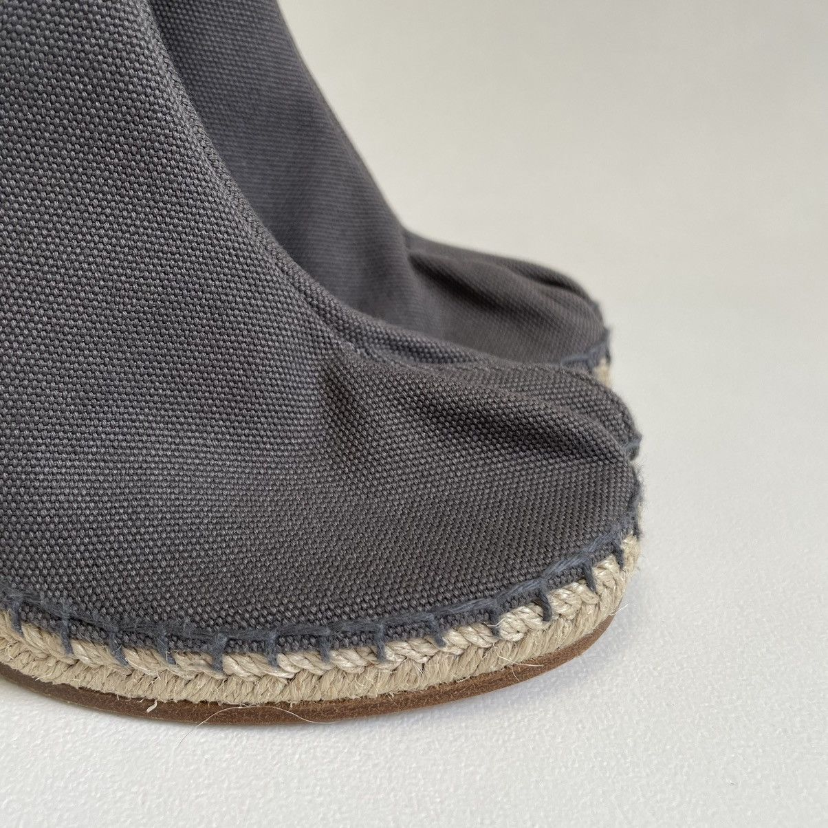 Maison Margiela Gray Canvas ‘Espadrille’ Tabi Boots Size US 7 / IT 37 - 11 Thumbnail